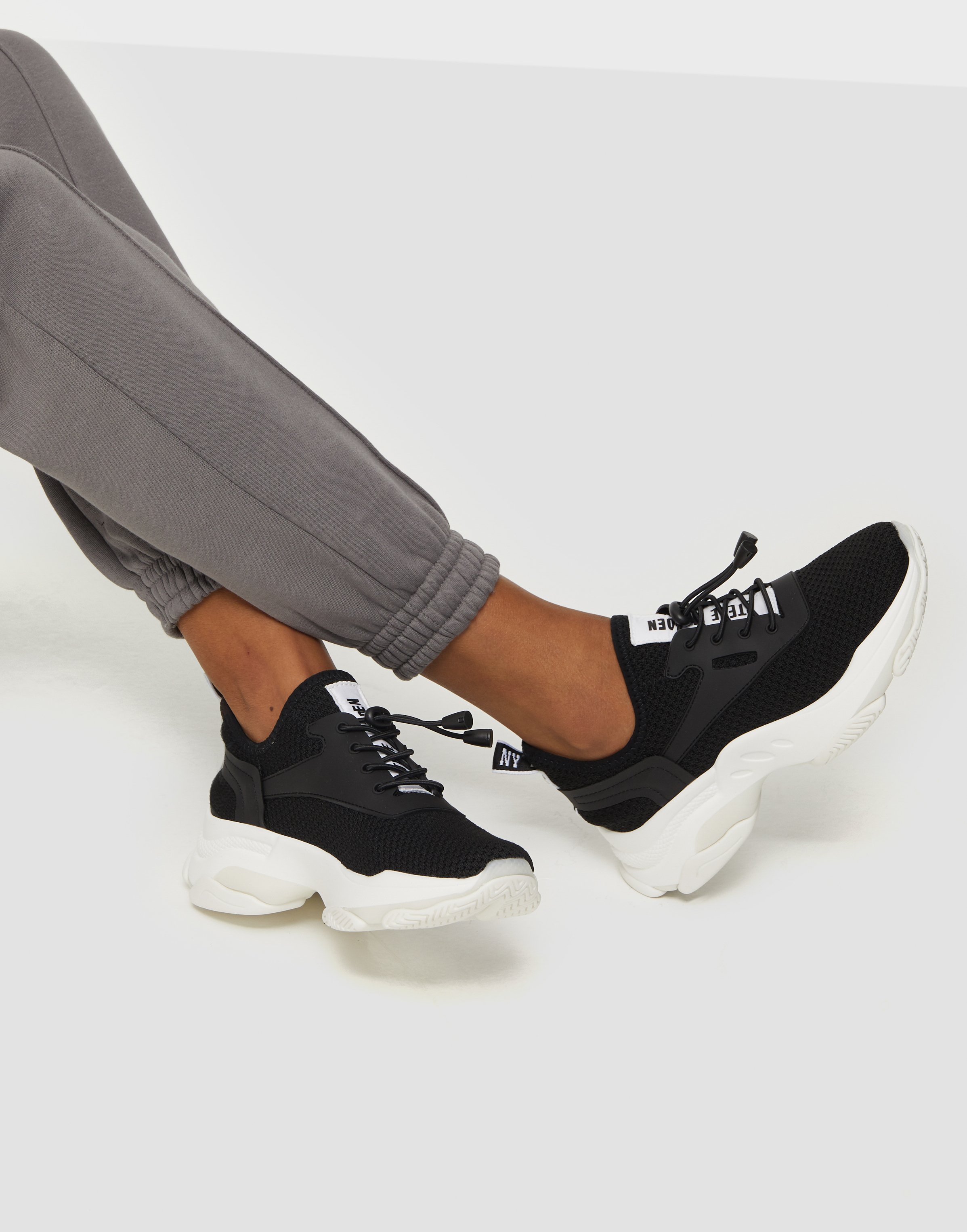 steve madden match sneakers black
