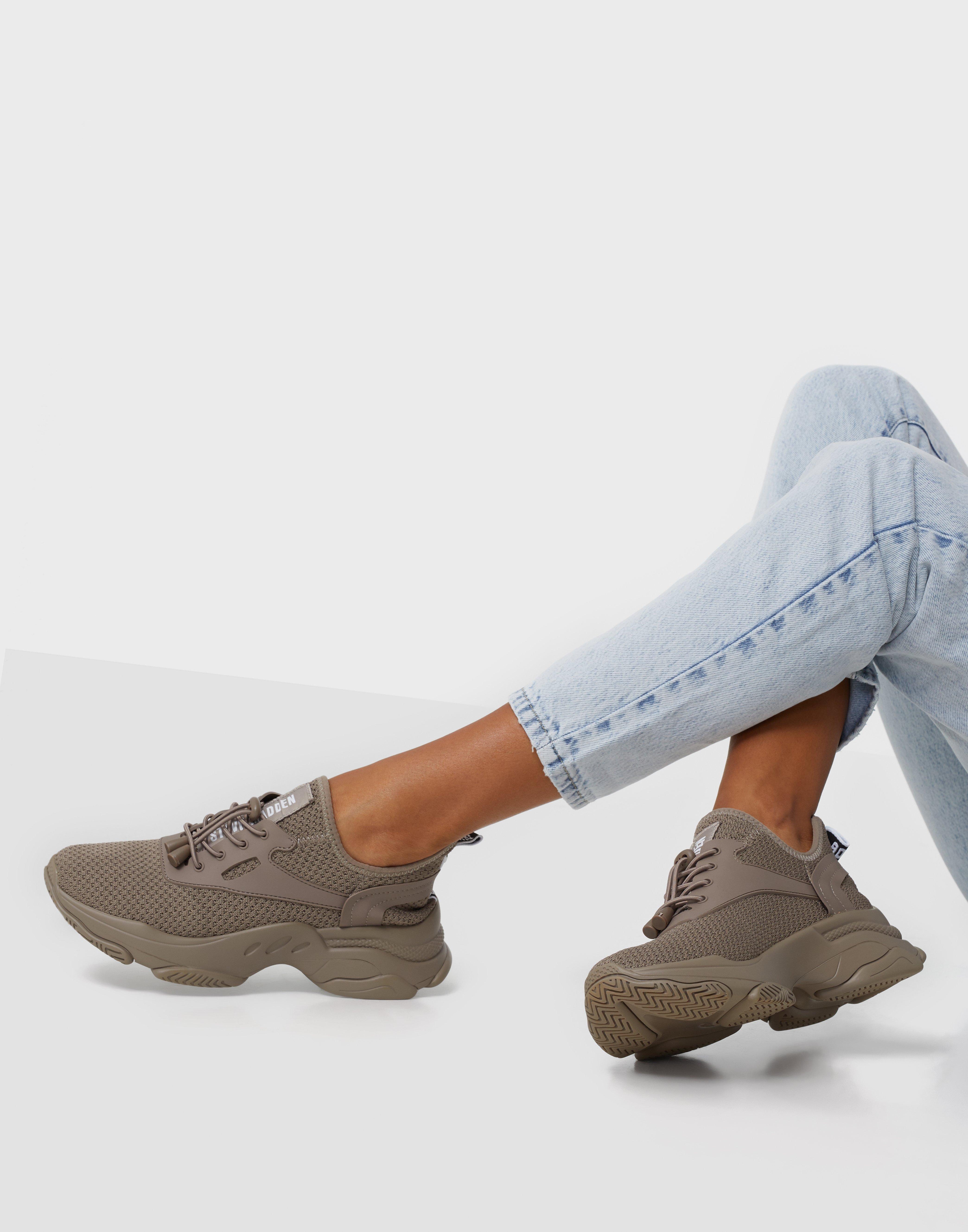 steve madden sneakers match