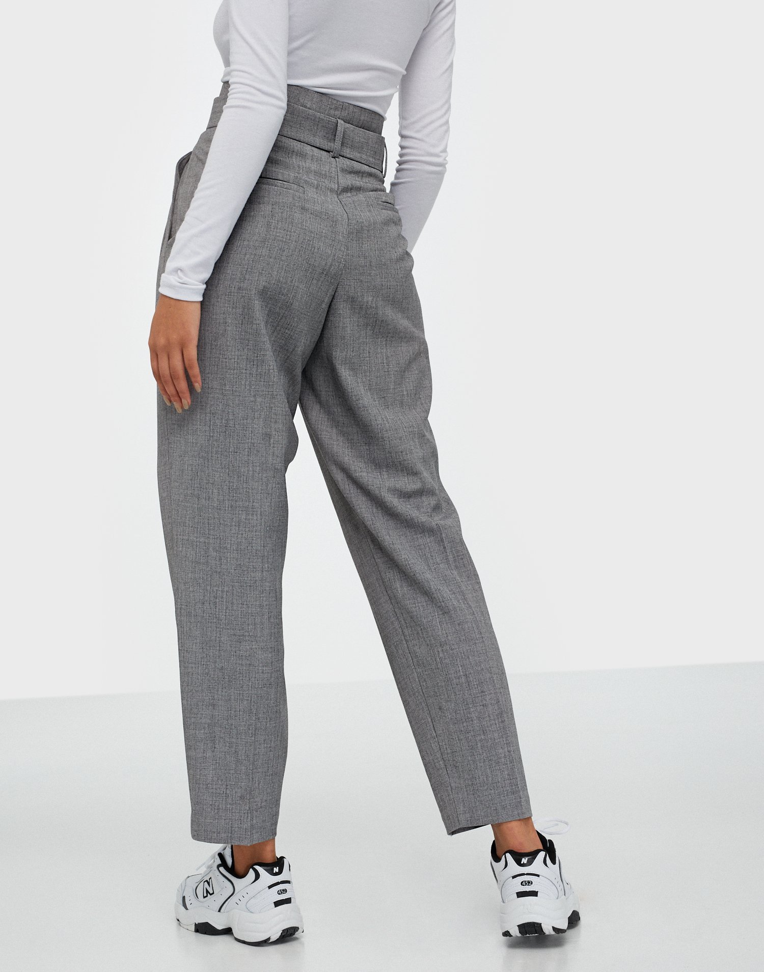 Shop Y A S Yasjennifer Hw Cropped Pant Dark Grey Nelly Com