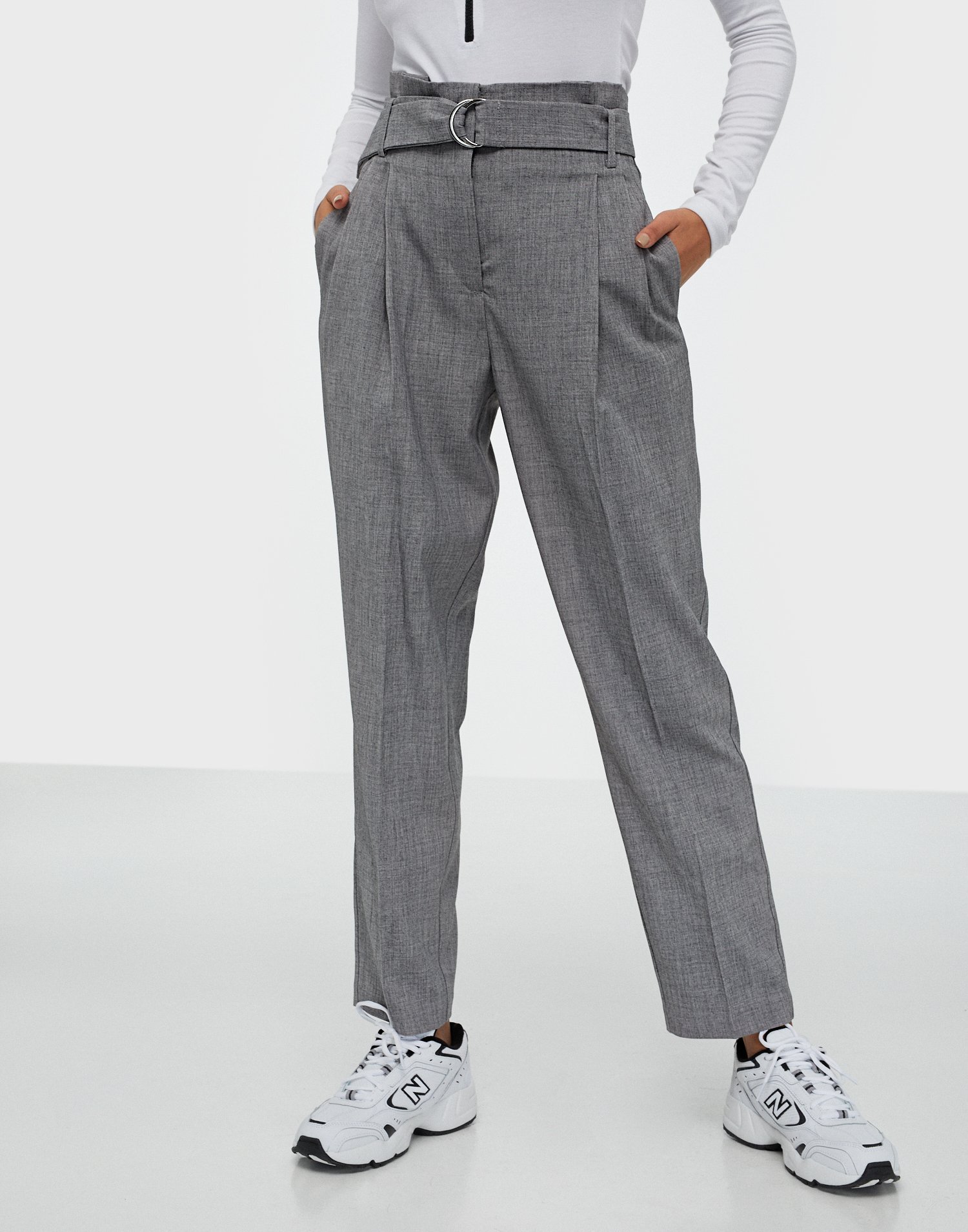 Shop Y A S Yasjennifer Hw Cropped Pant Dark Grey Nelly Com