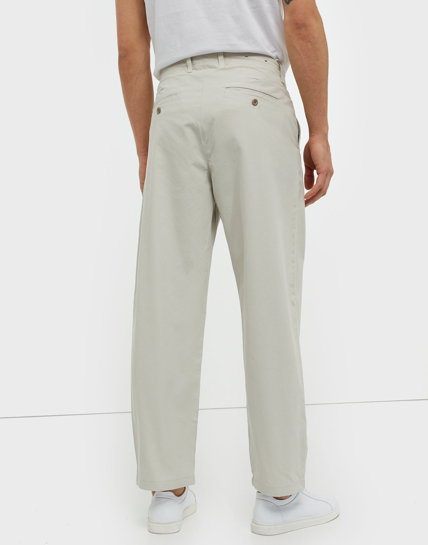 gant hugger chinos