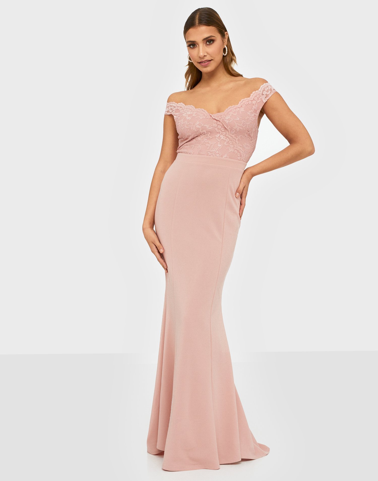 mermaid lace gown nelly