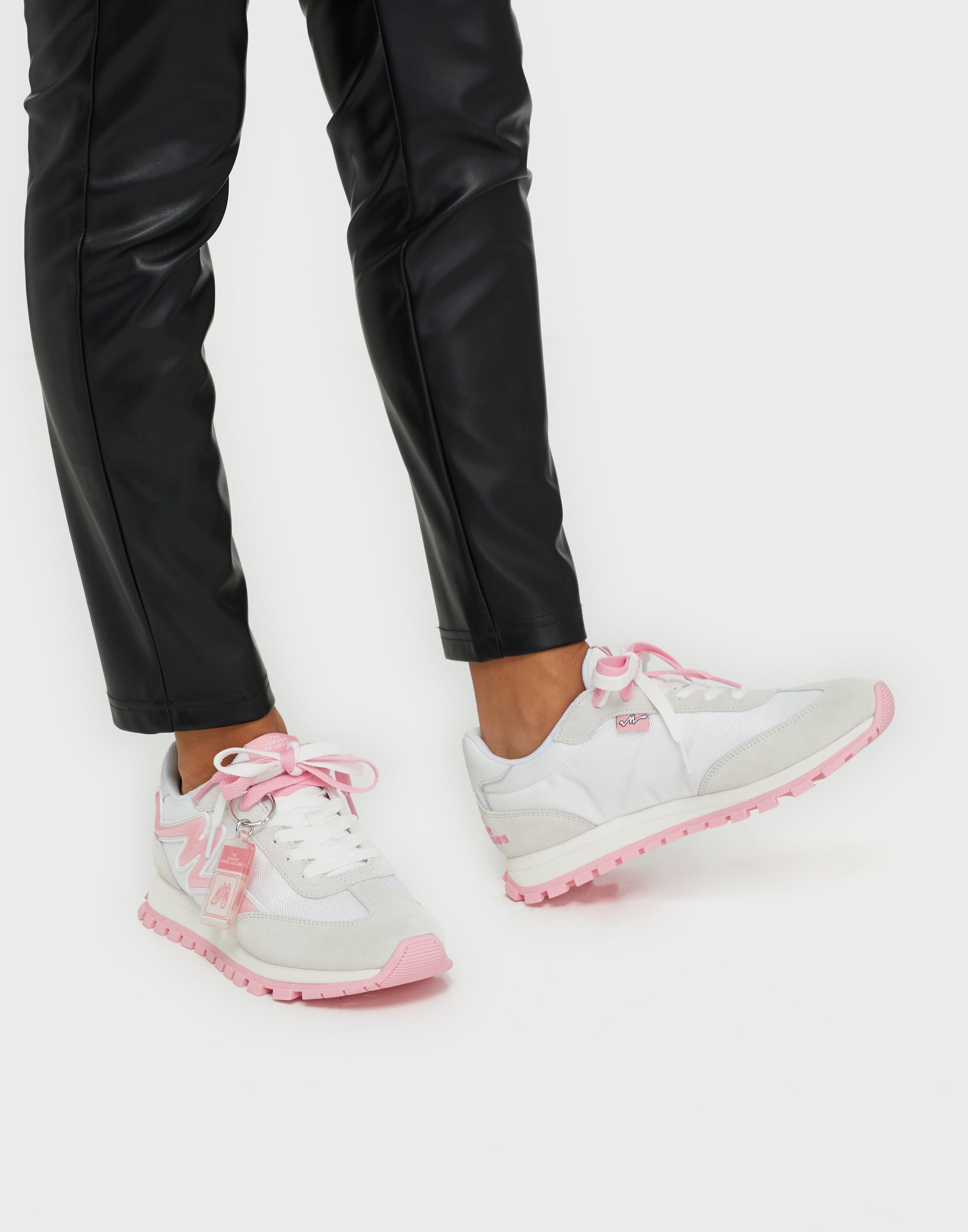 marc jacobs the jogger pink