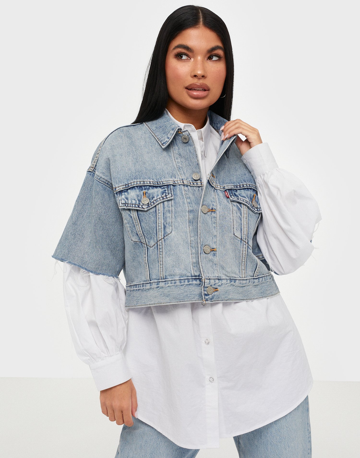 levi's cropped trucker