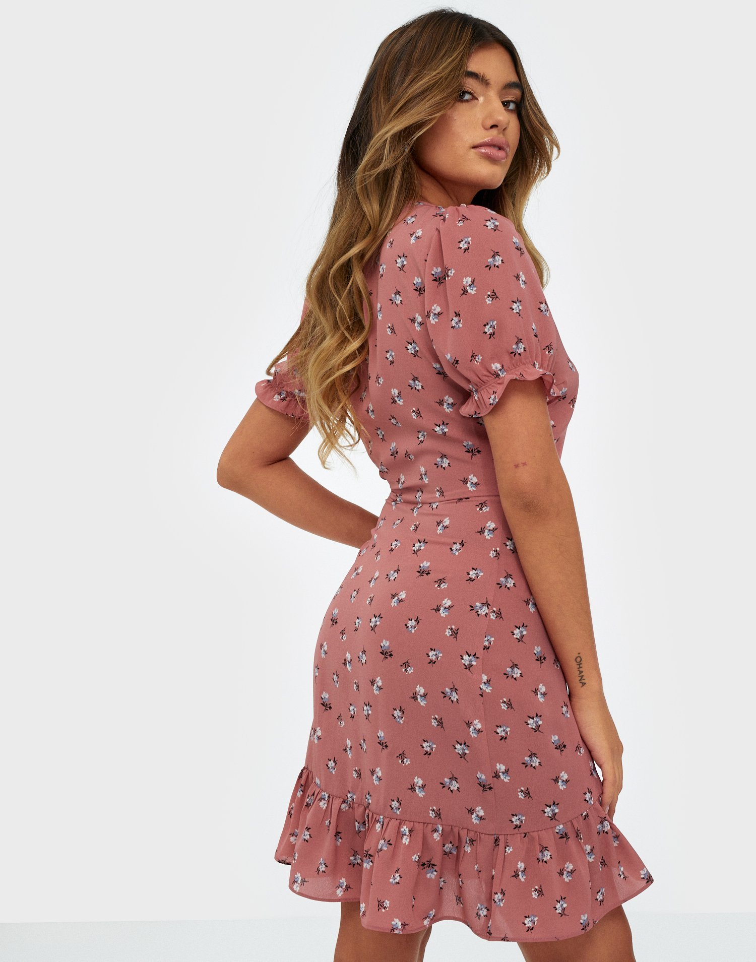 nelly wrap dress