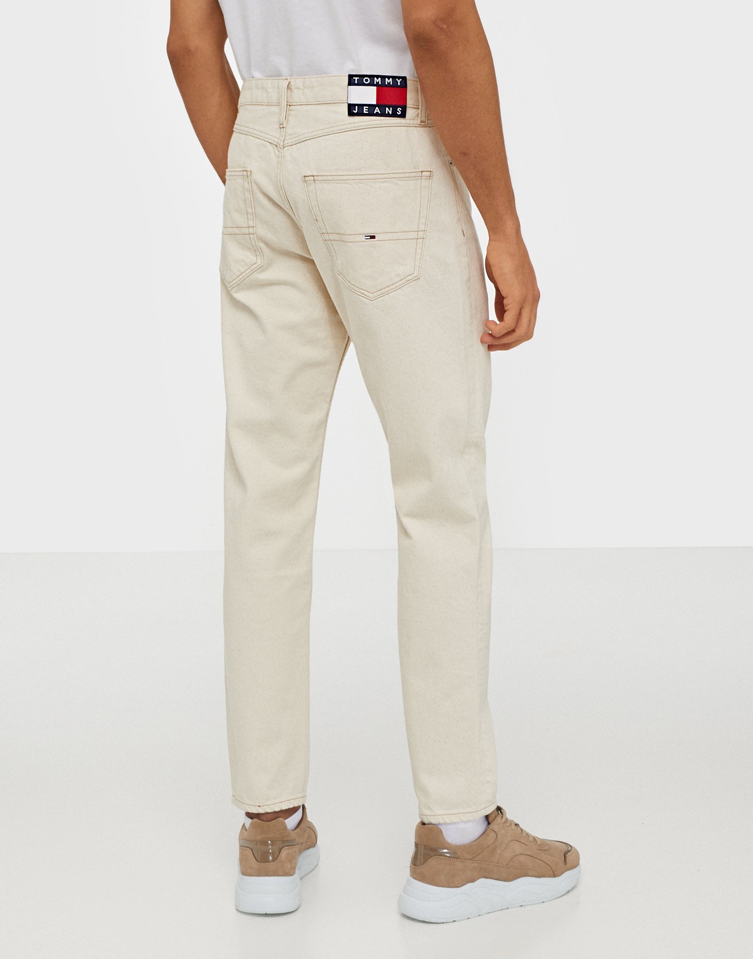 tommy jeans dad jeans