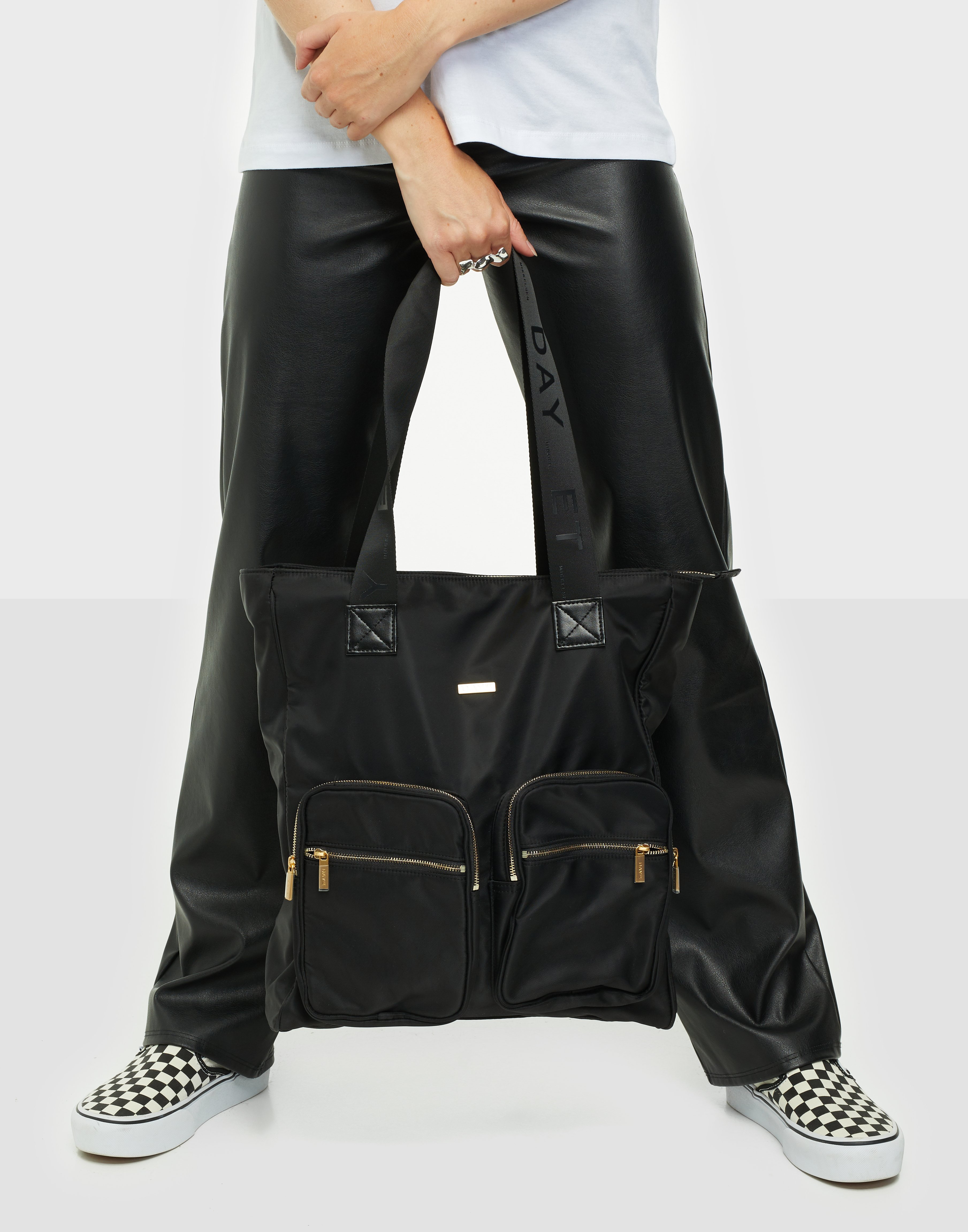 DAY ET Day Logo Band Tone Tote Handväskor