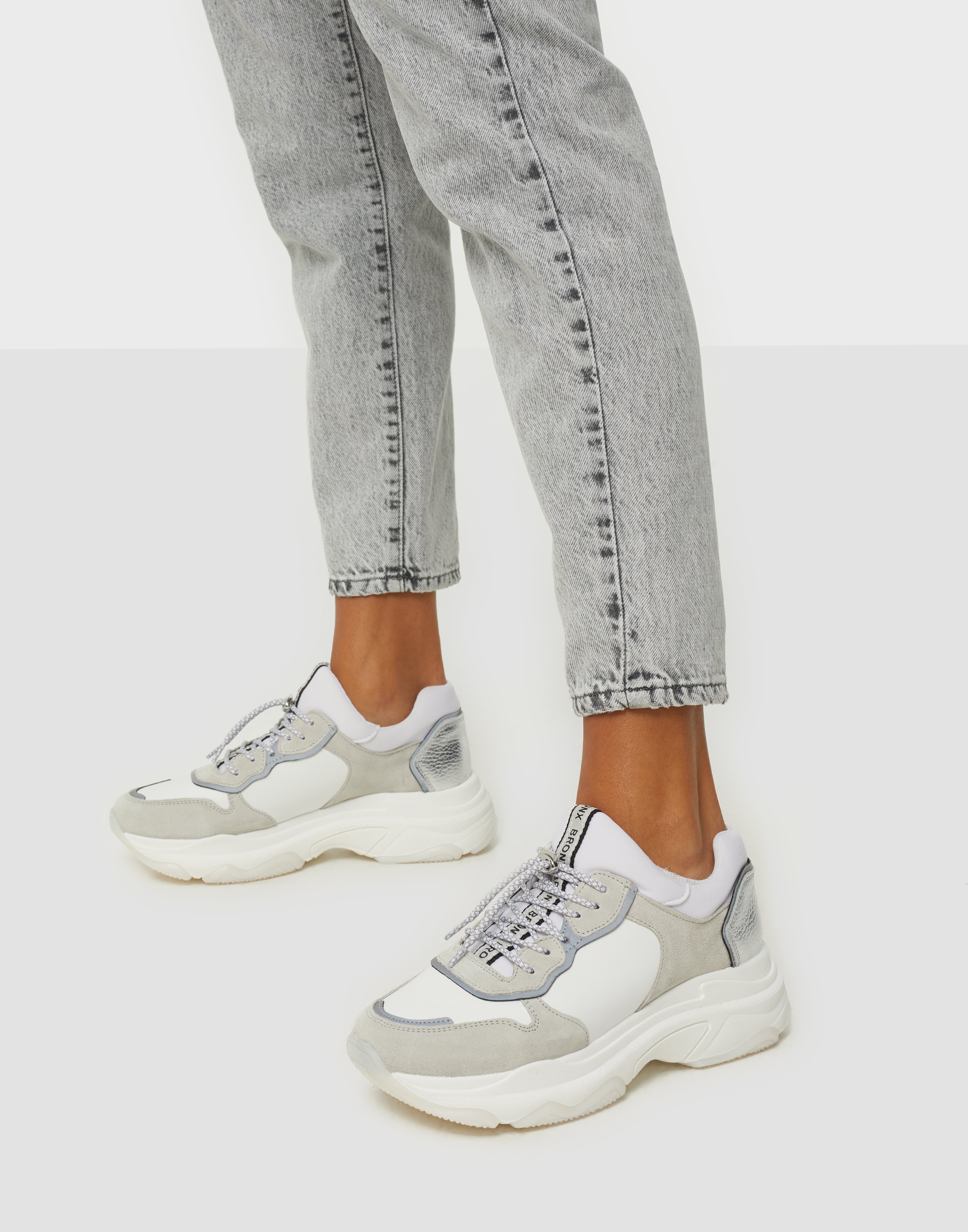 bronx white sneakers