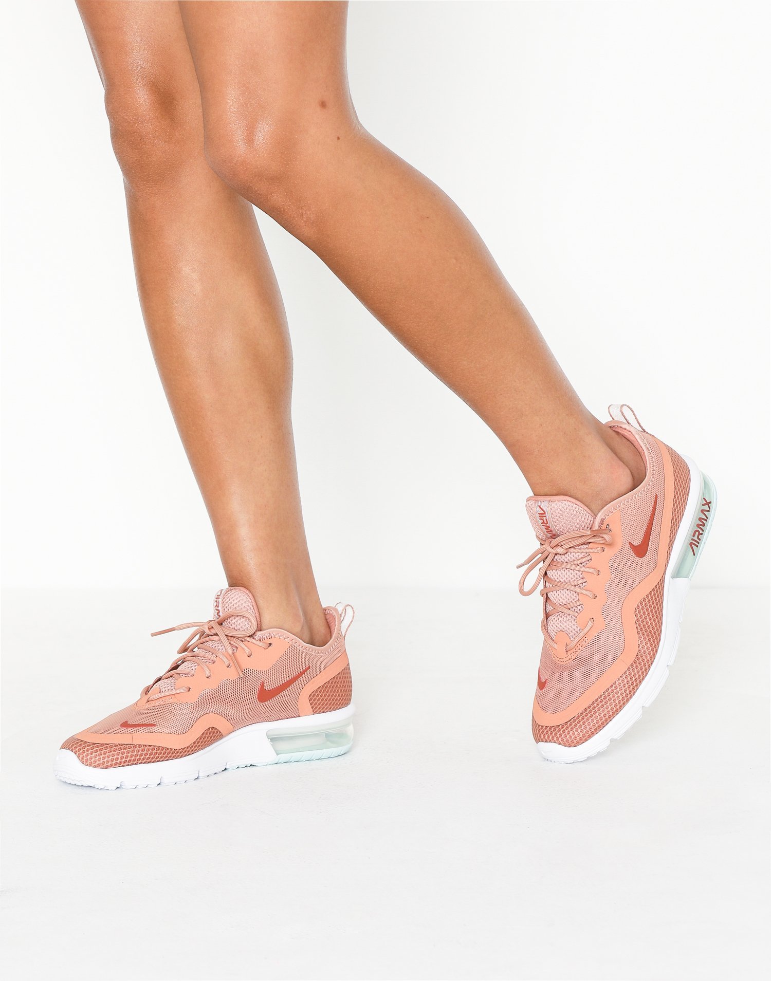 nike air max sequent 4.5 beige