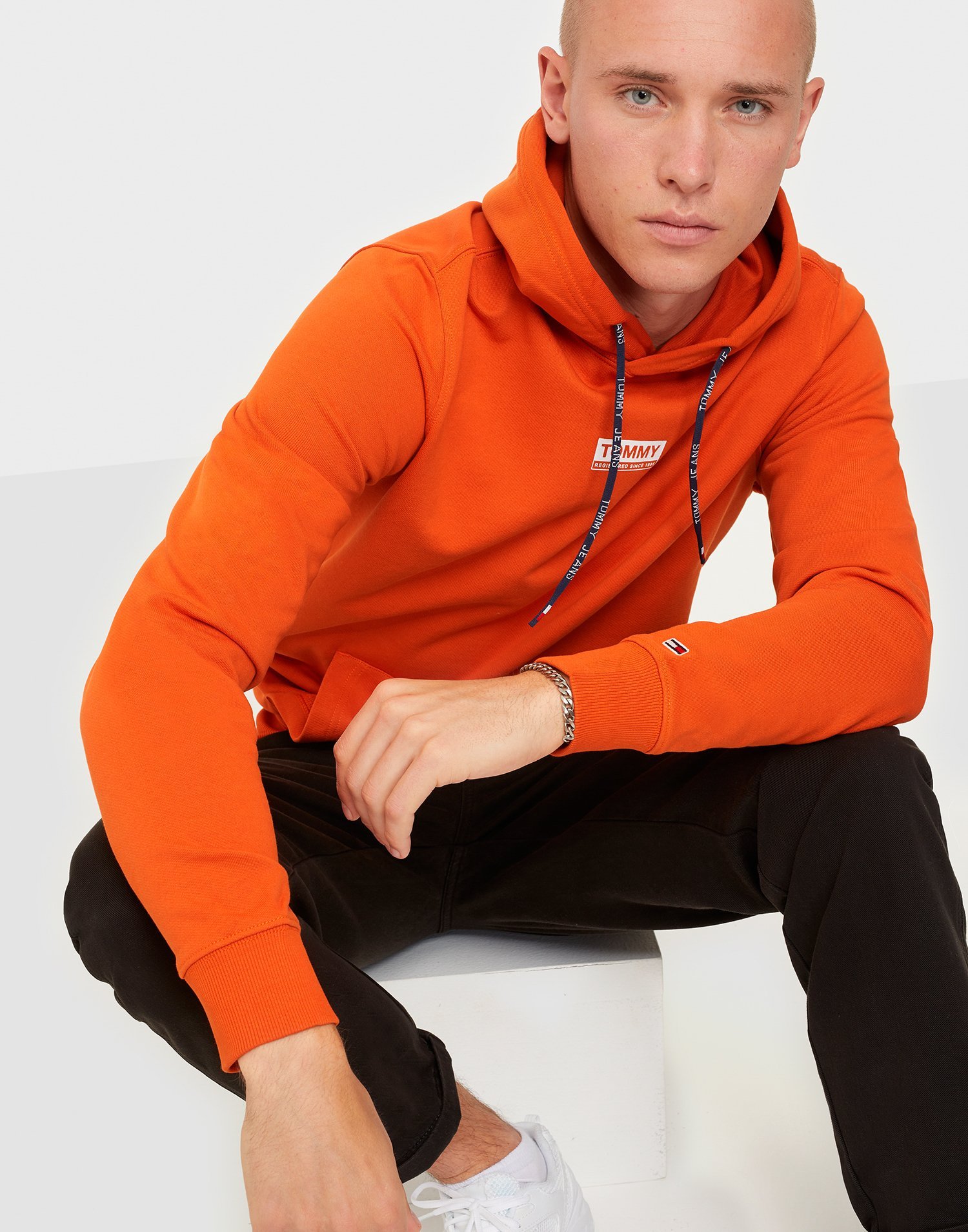 TJM ESSENTIAL GRAPHIC HOODIE - Orange 