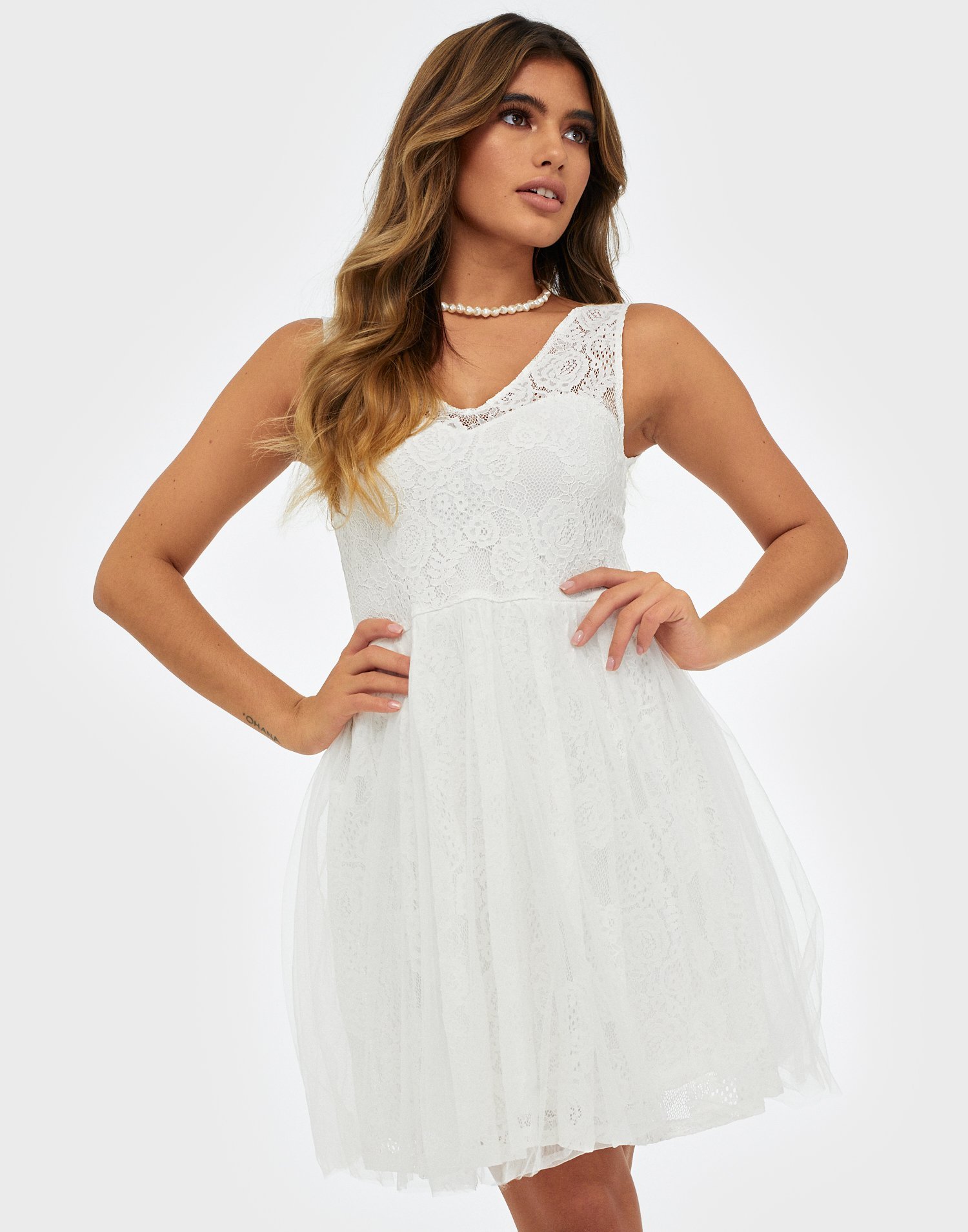 fiesta dress white