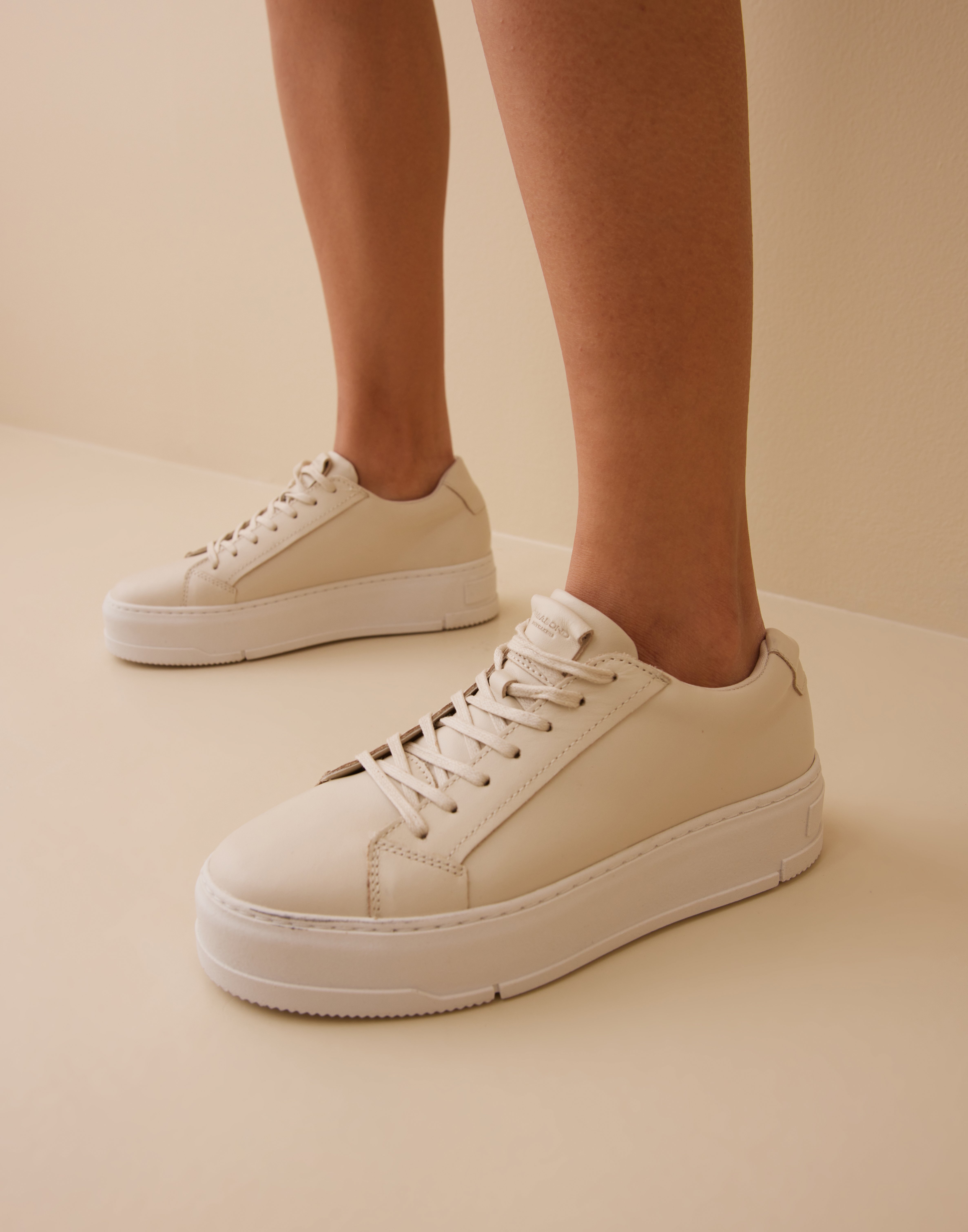 judy vagabond sneakers