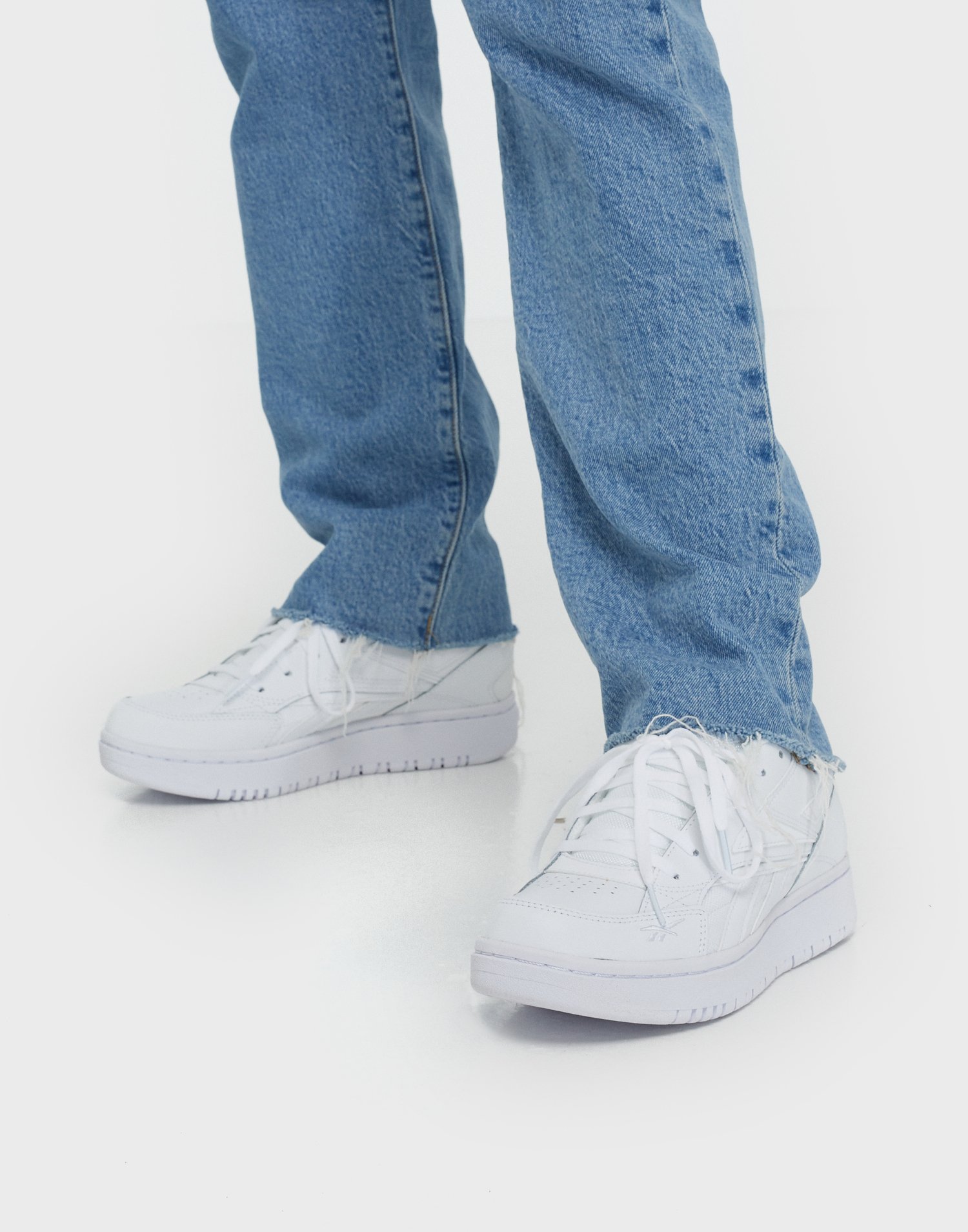 reebok double tongue shoes