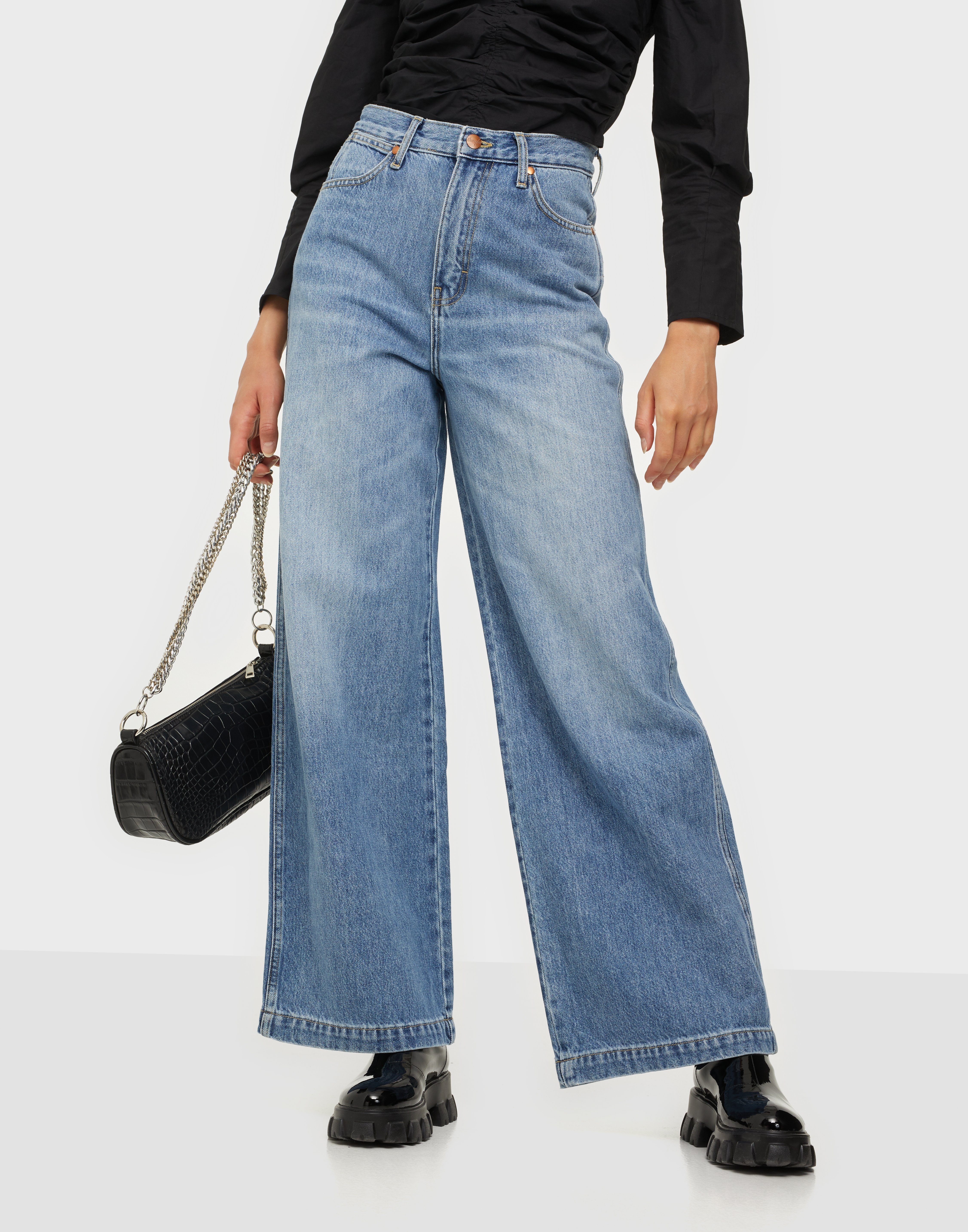 wrangler wide leg jeans