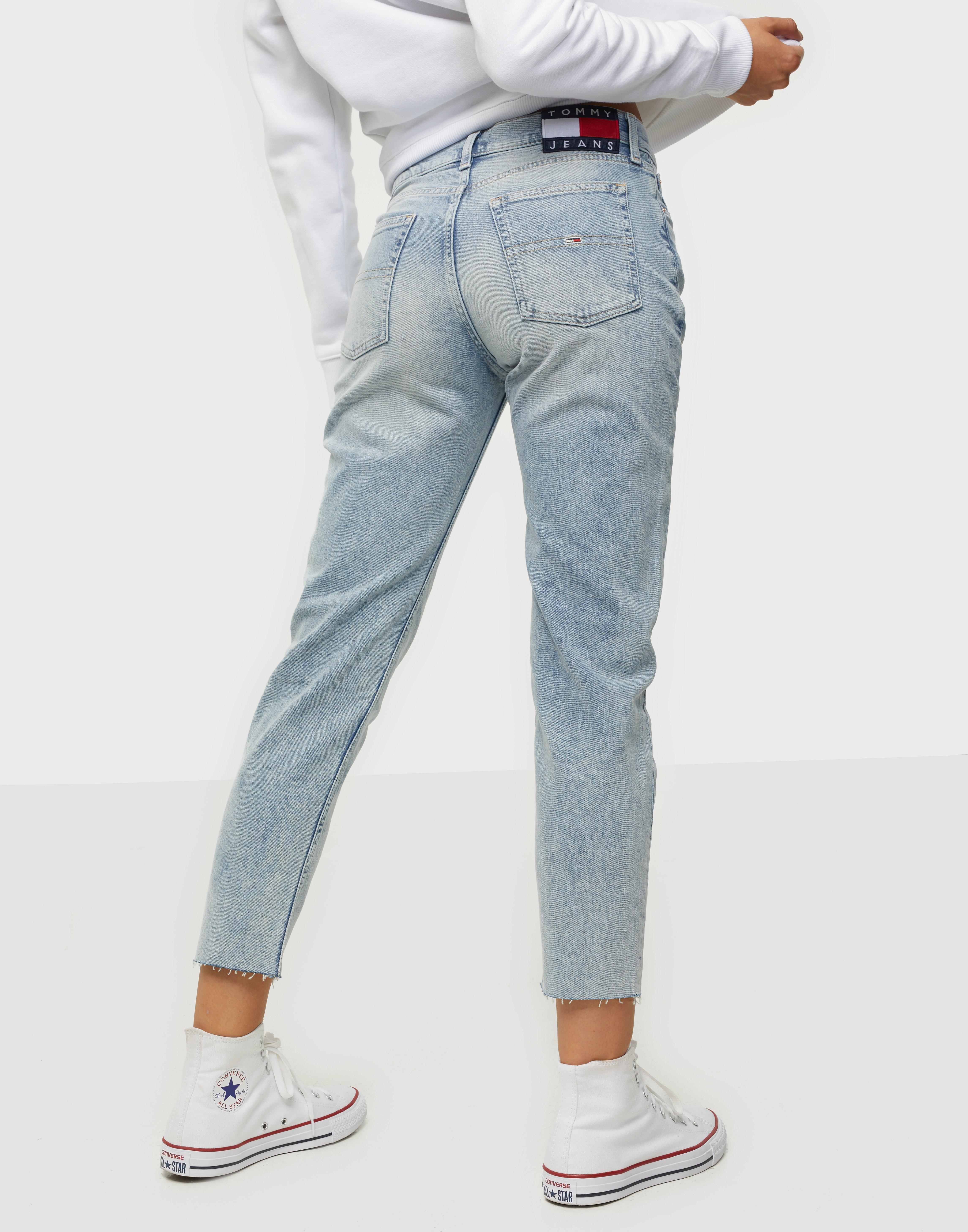 izzy tommy jeans