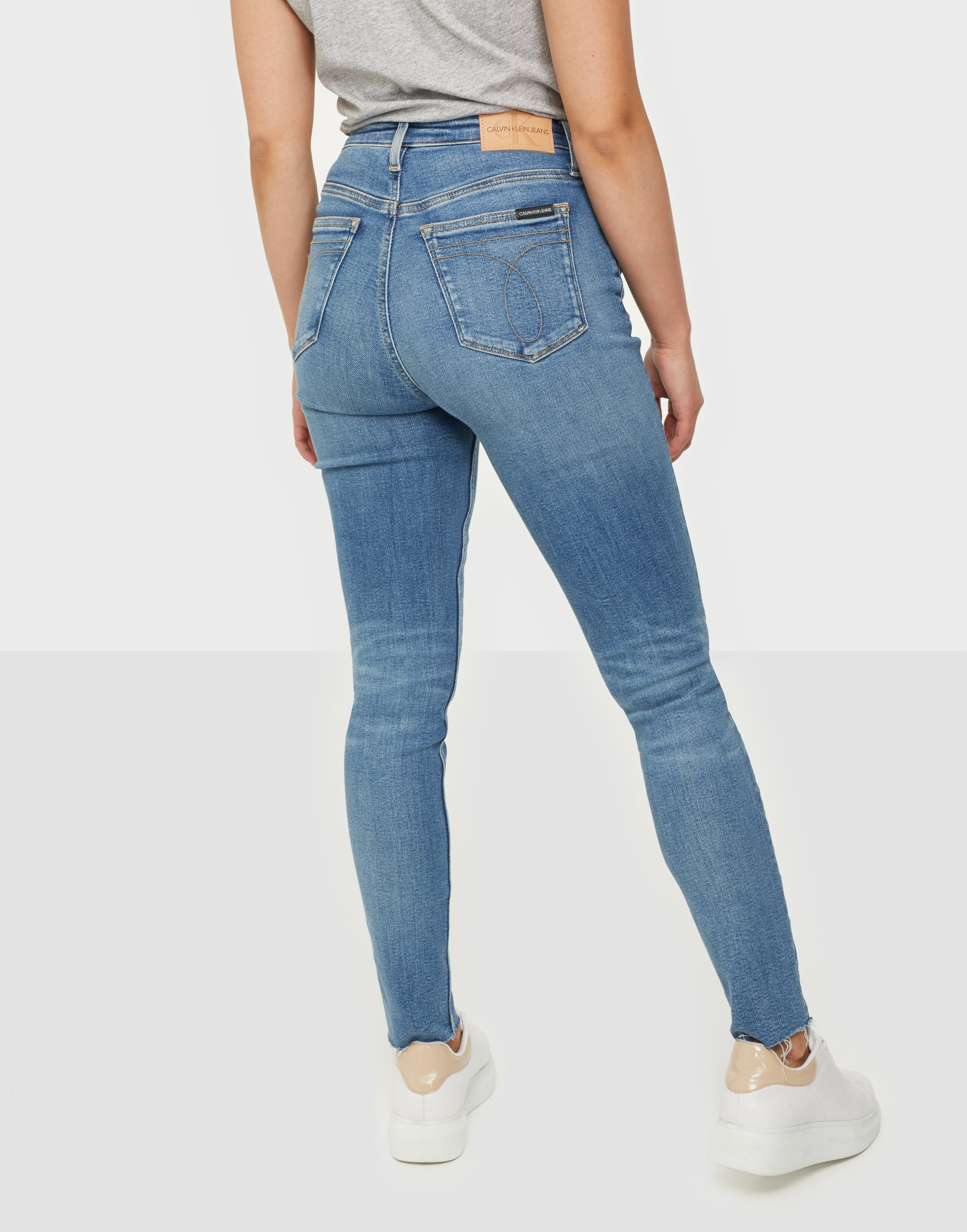 ckj 010 high rise skinny ankle jeans