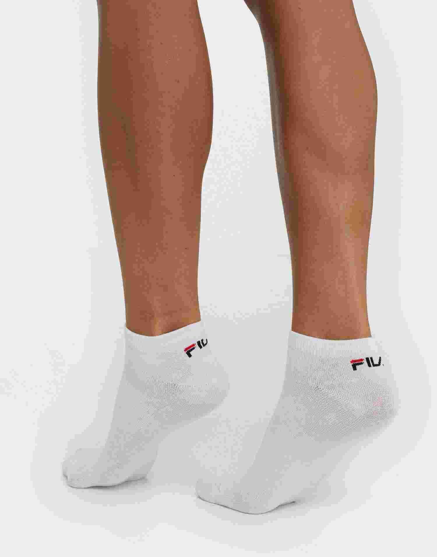 fila invisible socks