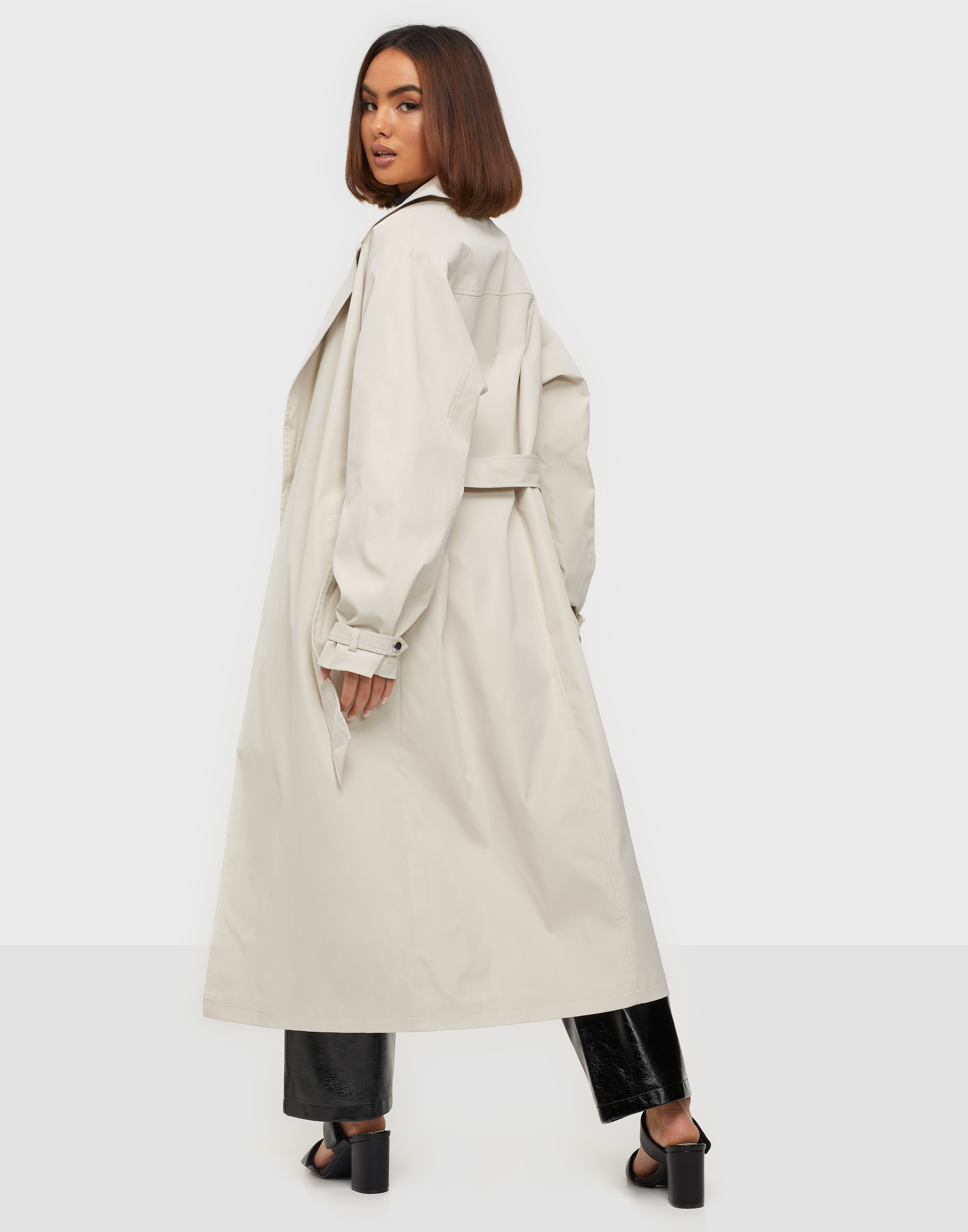 trench coat me