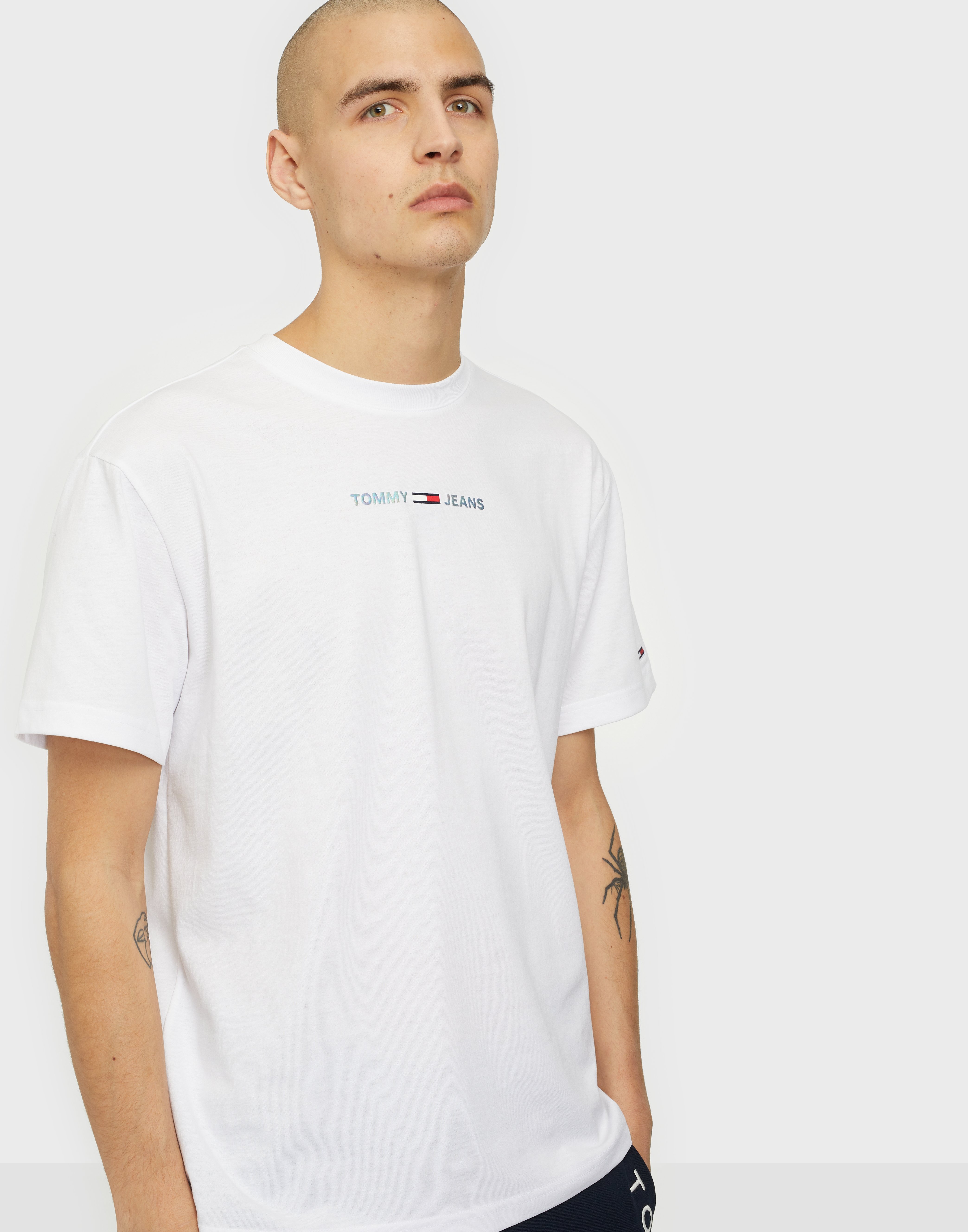 tommy jeans small text tee