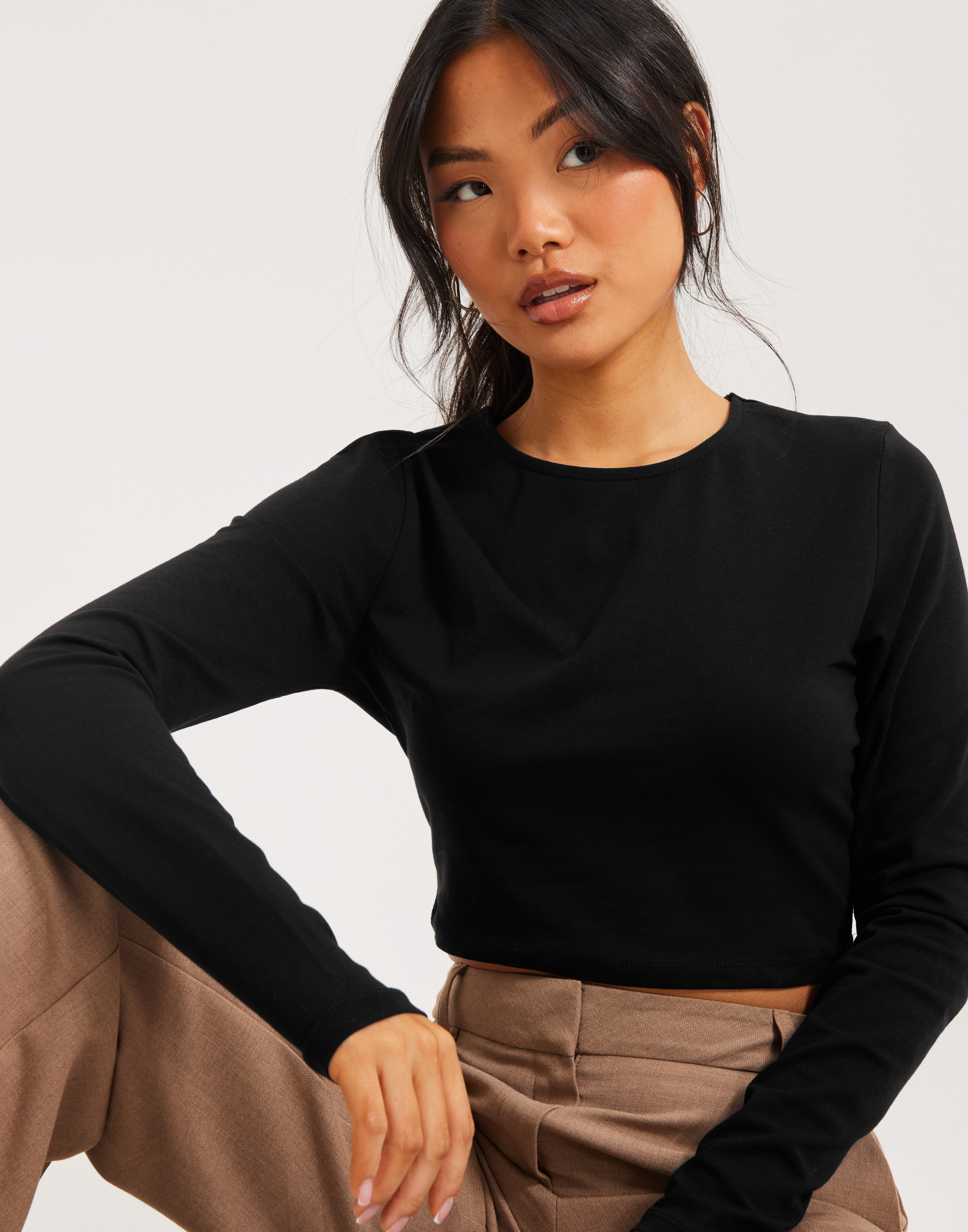 Shop NLY Trend Keep It Simple Crop Top - Sort Nelly.com
