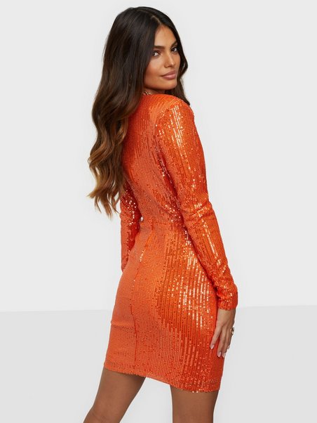 Shop NLY Trend Most Wanted Sequin Dress ...