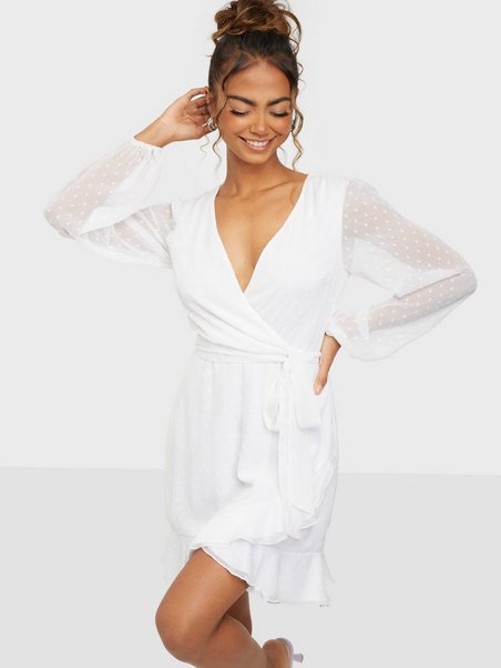 Stunning Wrap Dress White NLY Trend 