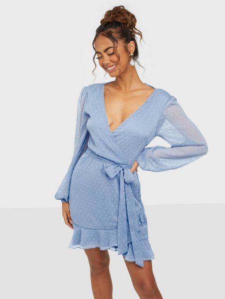 Shop NLY Trend Stunning Wrap Dress 