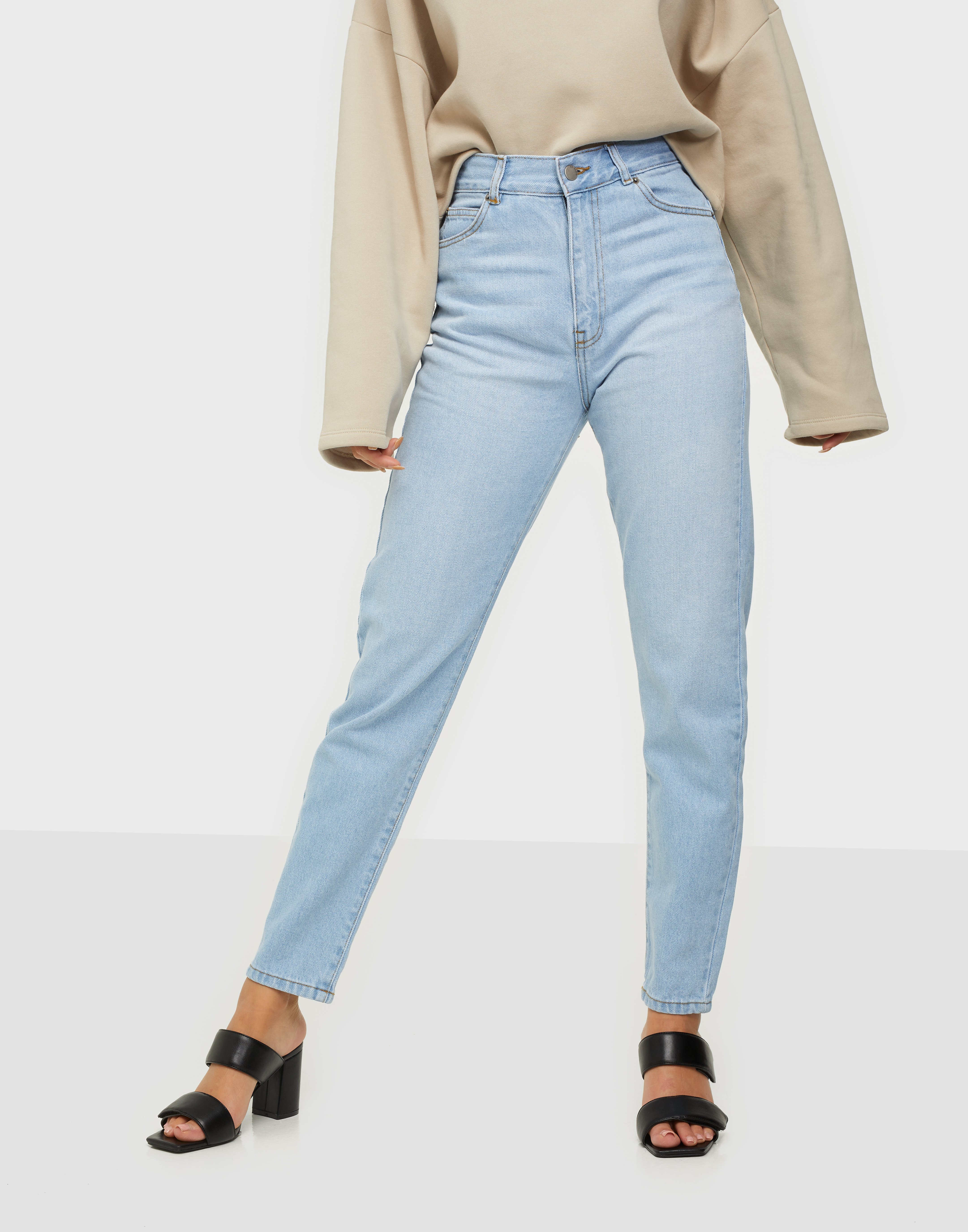 mom jeans dr denim