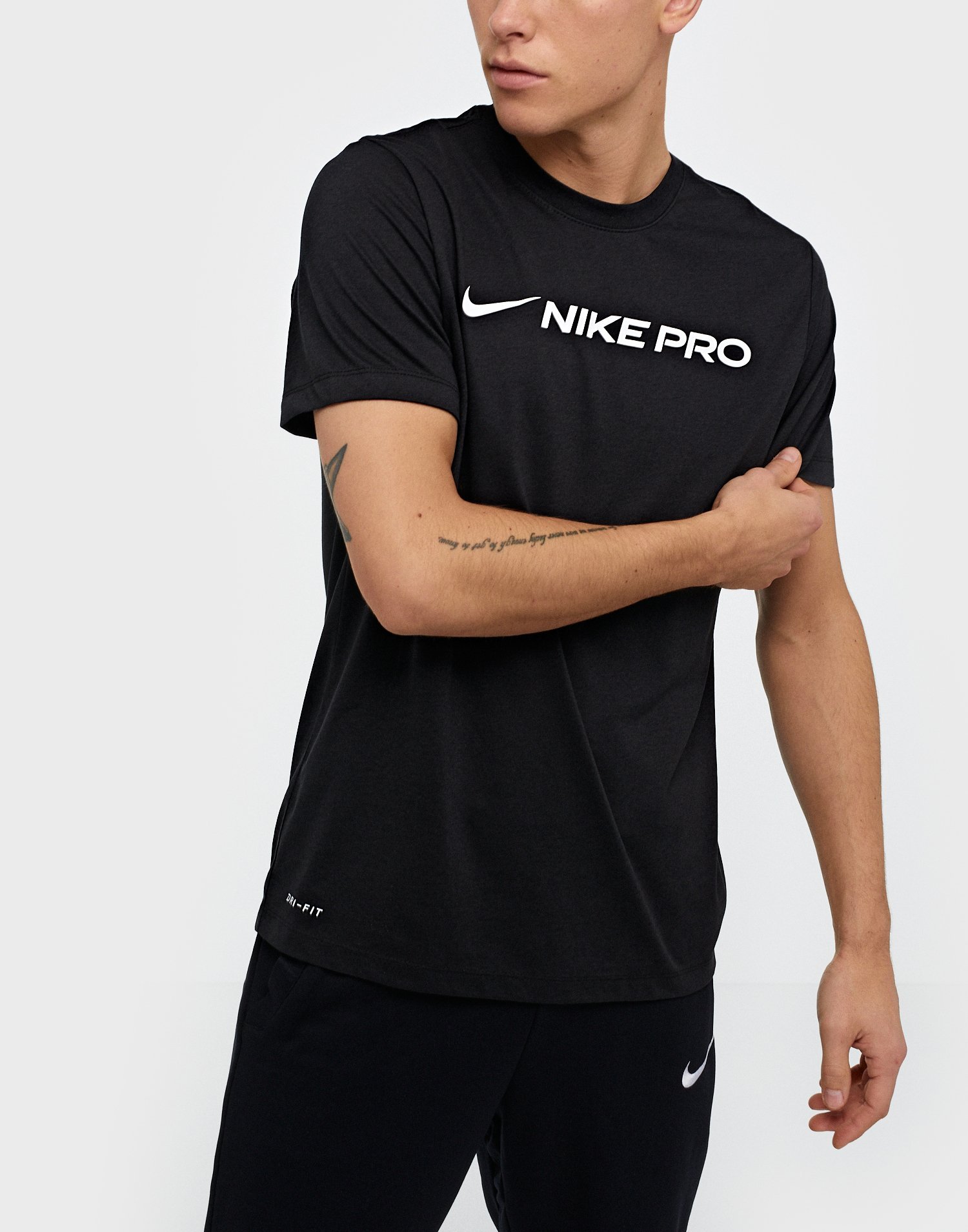 nike pro tee shirt