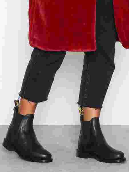 Laura Chelsea Boot, Dr Martens Laura Chelsea Boot, Dr Martens