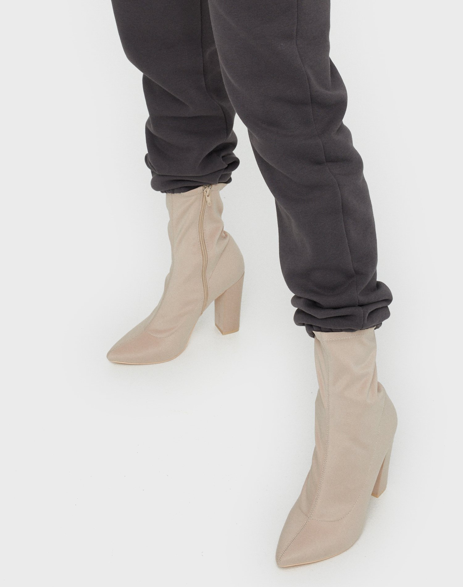 pointy stretchy boot