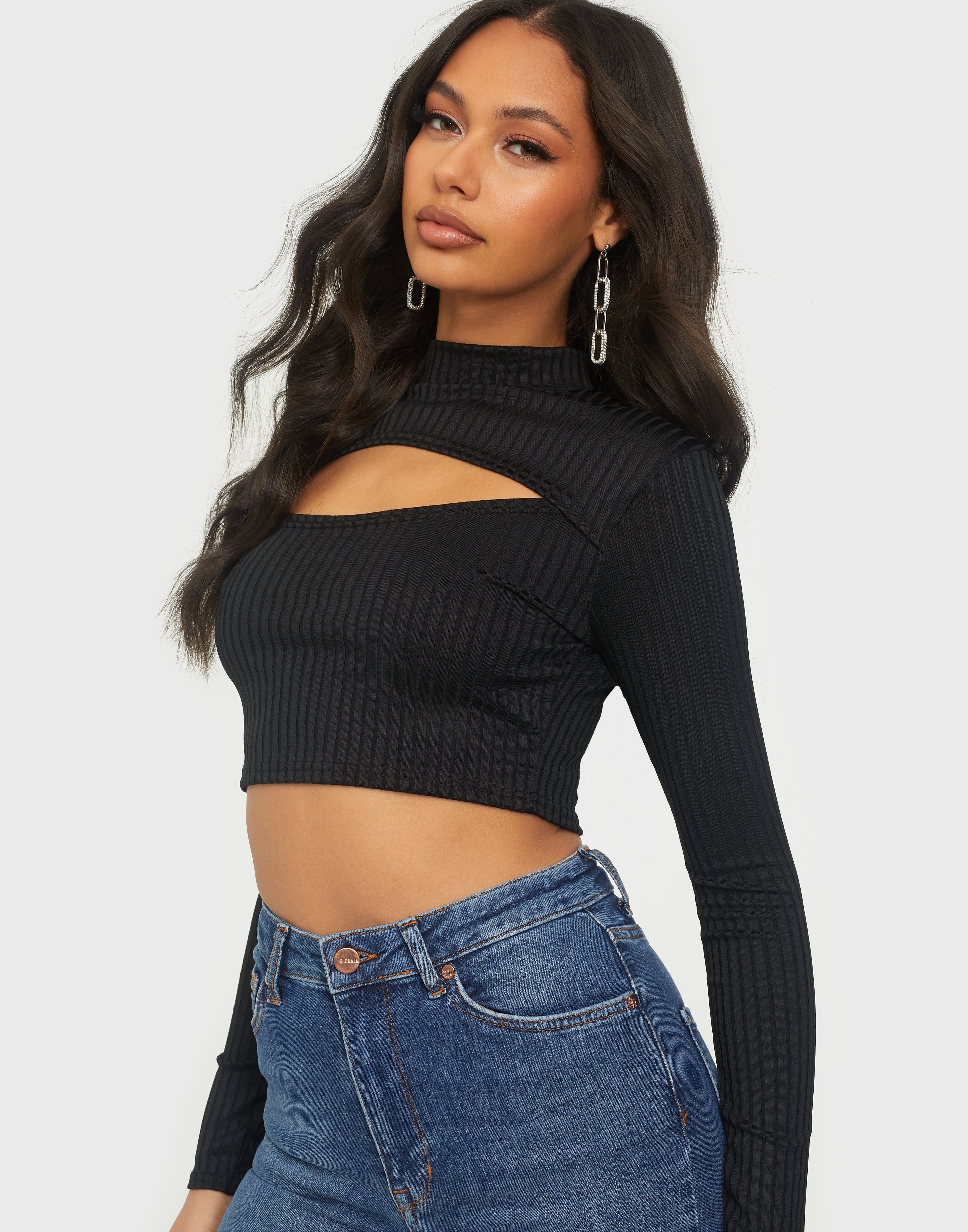 long sleeve crop top cut out