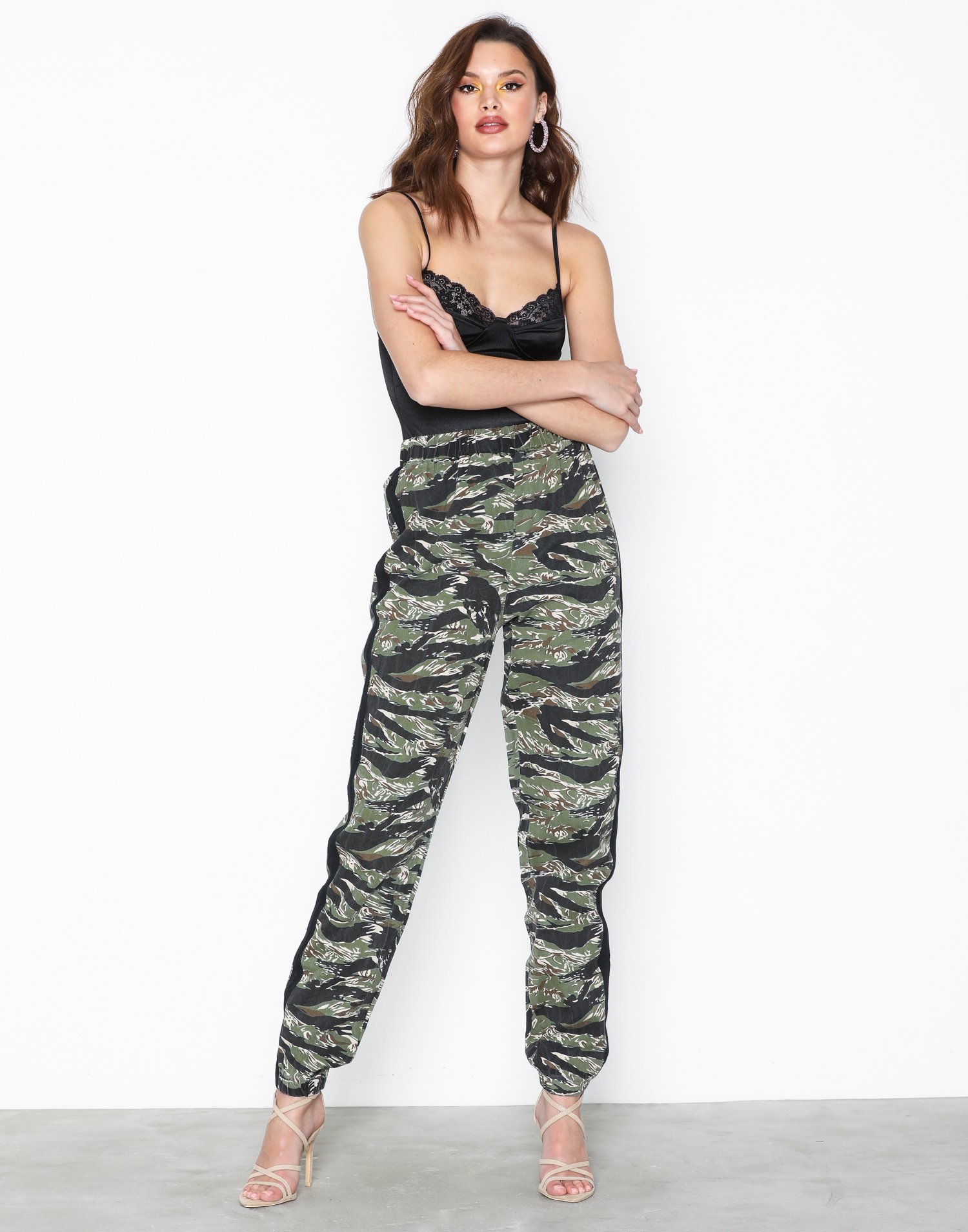 missguided camo joggers