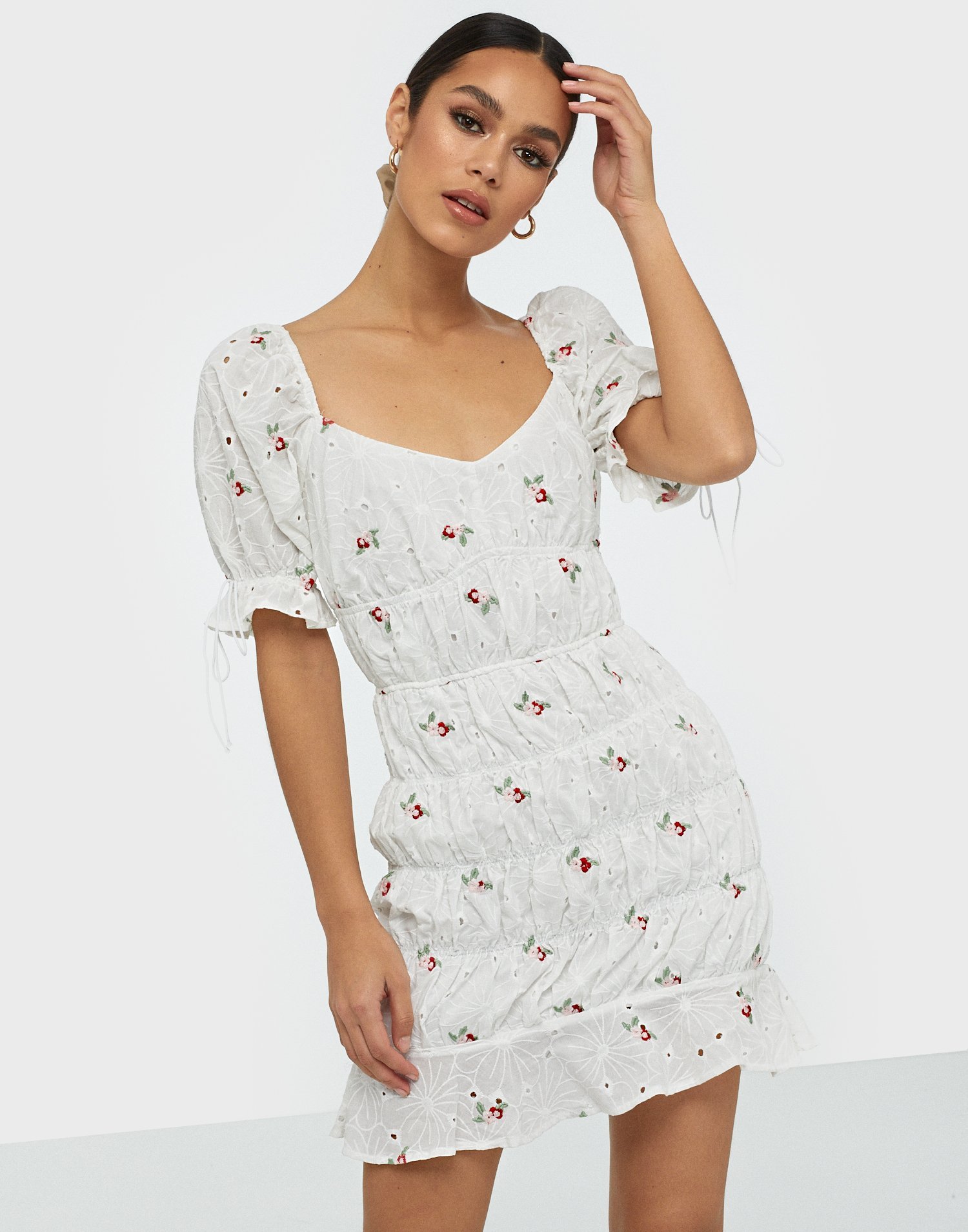 missguided broderie dress