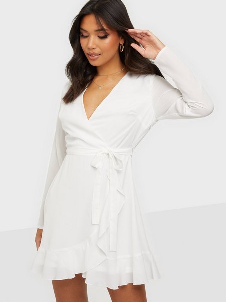 Shop Missguided Ruffel Hem Wrap Tea Dress - White - Nelly.com