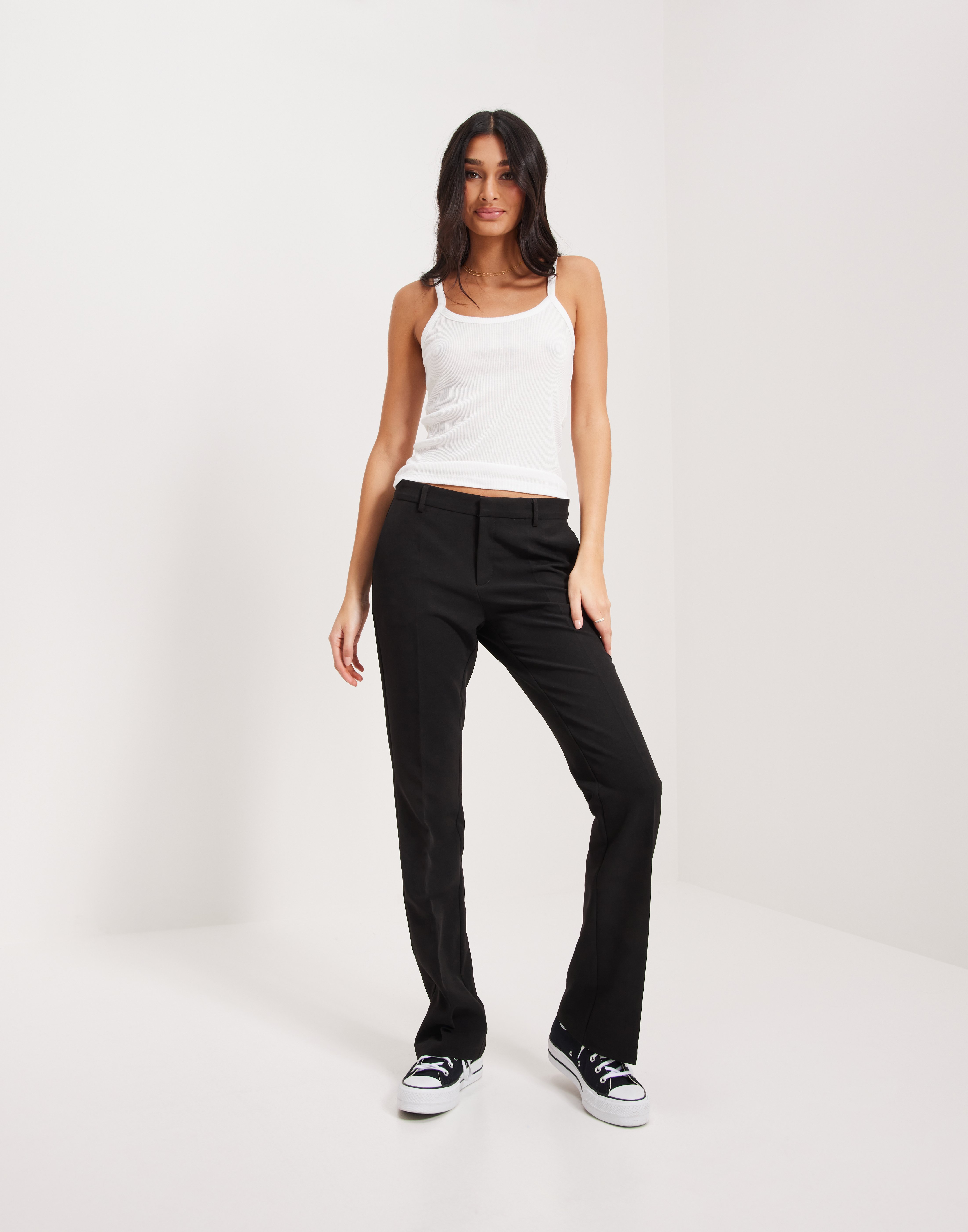 Arctic frugthave Tredje Cassie F Pants Pants & Shorts Black Neo Noir - Nelly.com