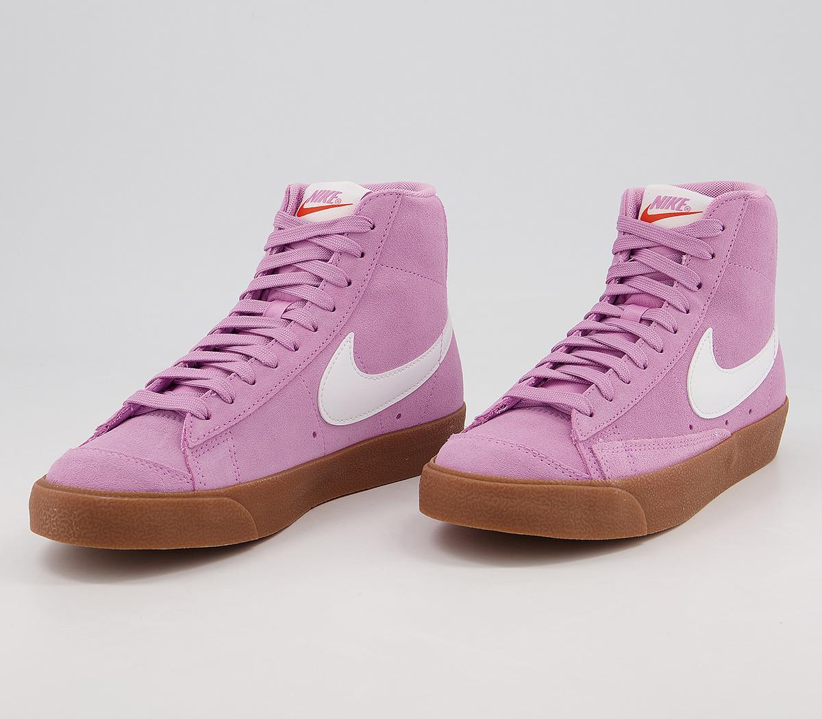 pink blazers 77
