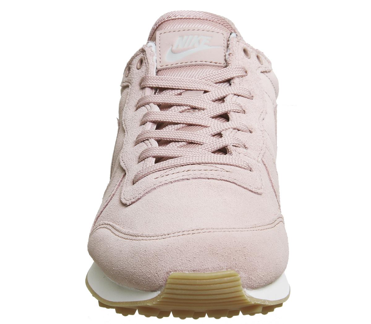 nike pink internationalist trainers