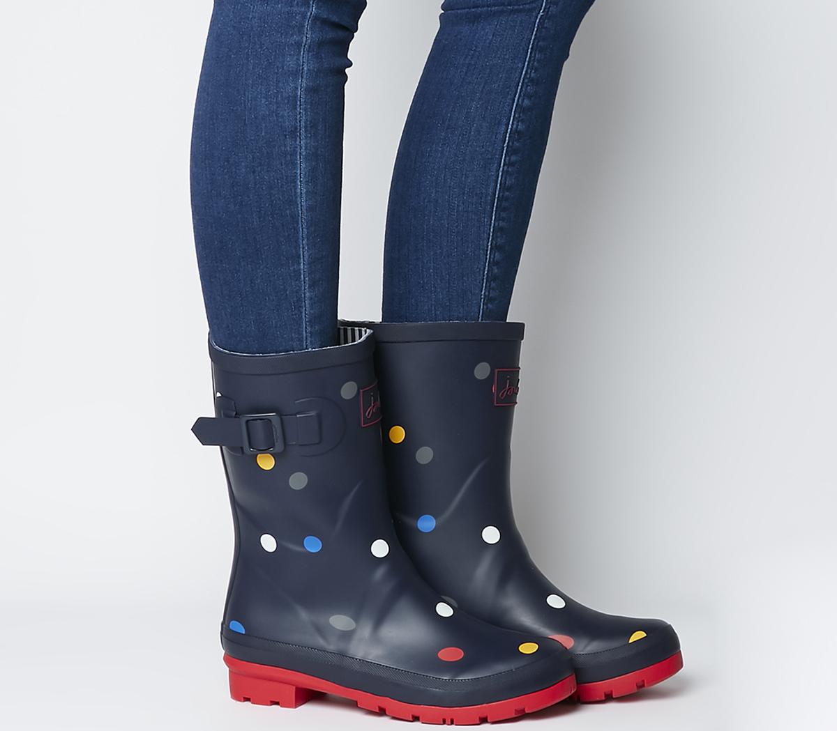 calf high wellies