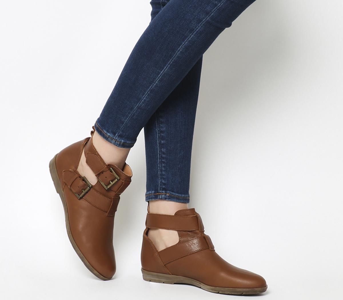 Cut Out boots Tan Leather - Ankle Boots
