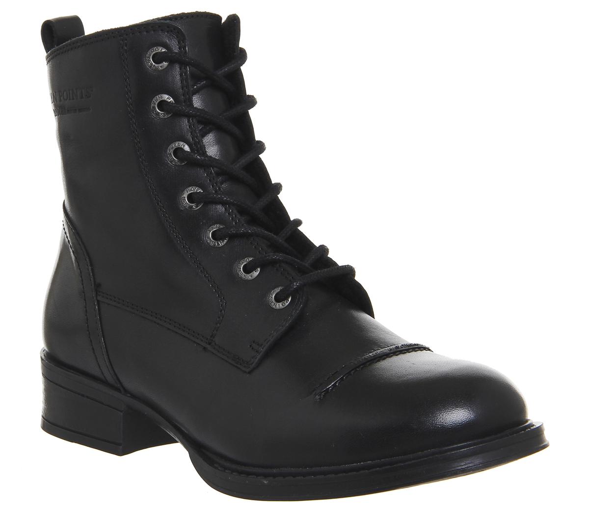 whitemt black boots