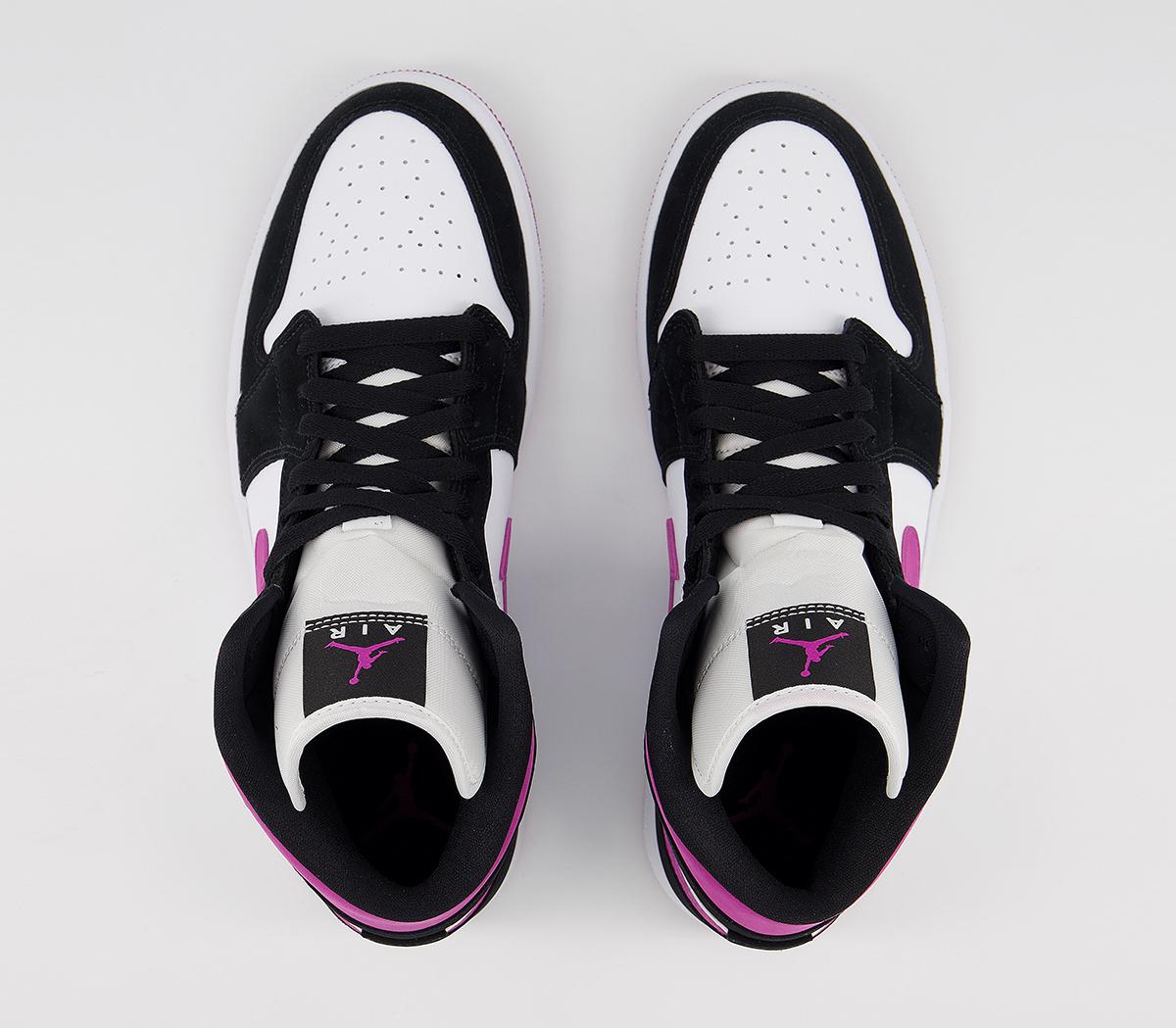 black and white jordans trainers