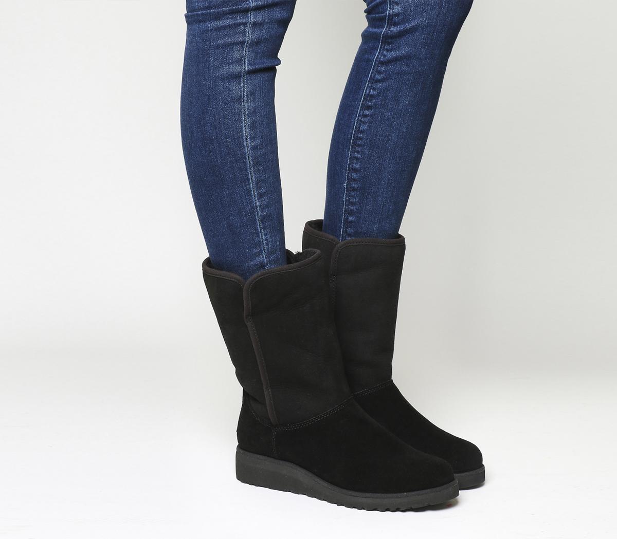 محدد الماوري مأساوي amie uggs black 