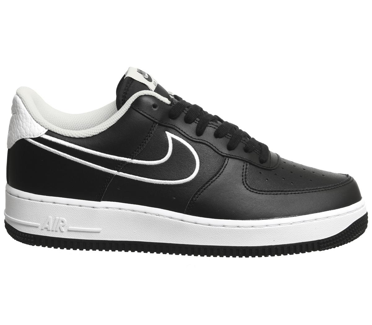 air force 1 white with black outline