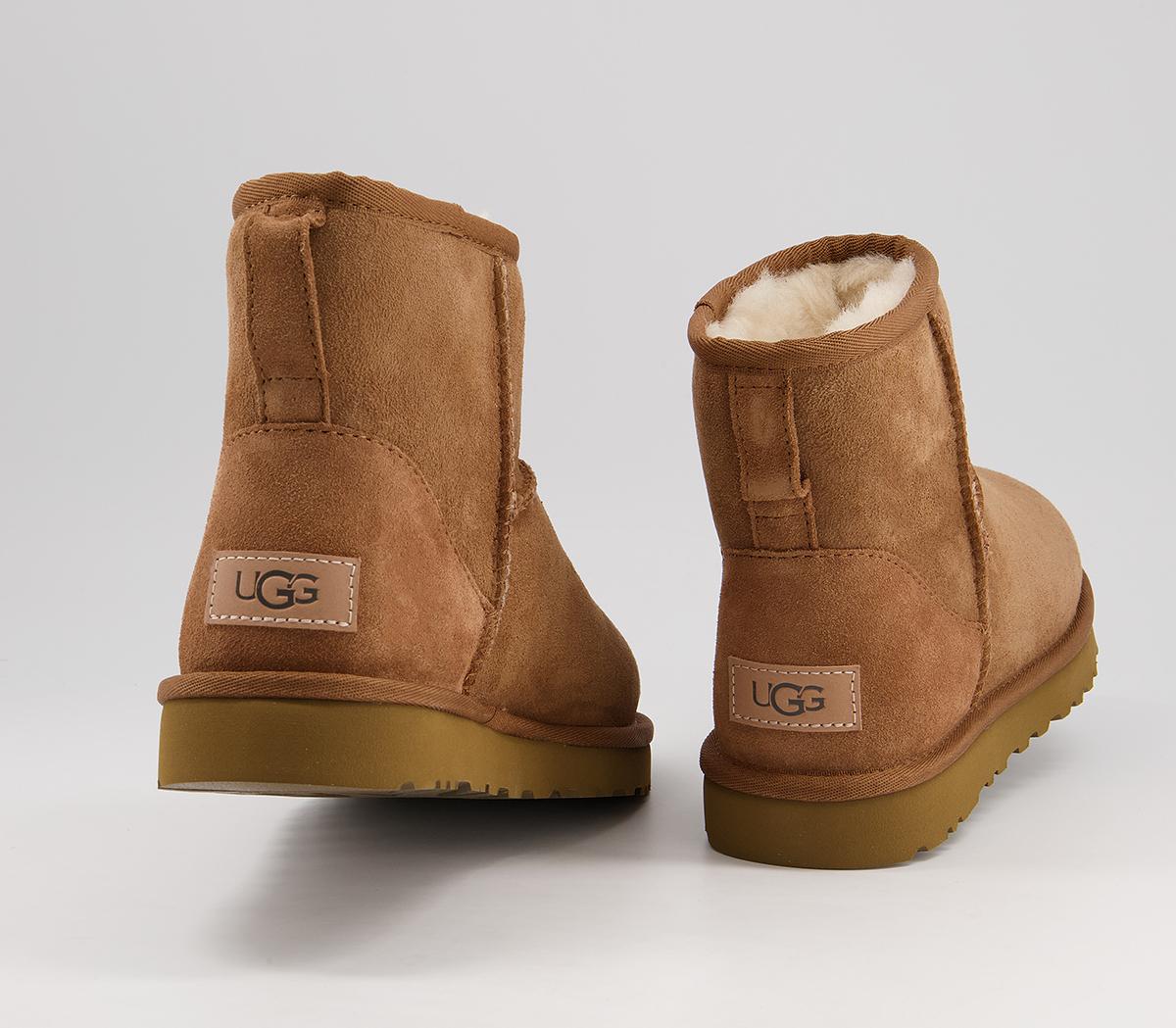 UGG Classic Mini II Chestnut Suede - Ankle Boots