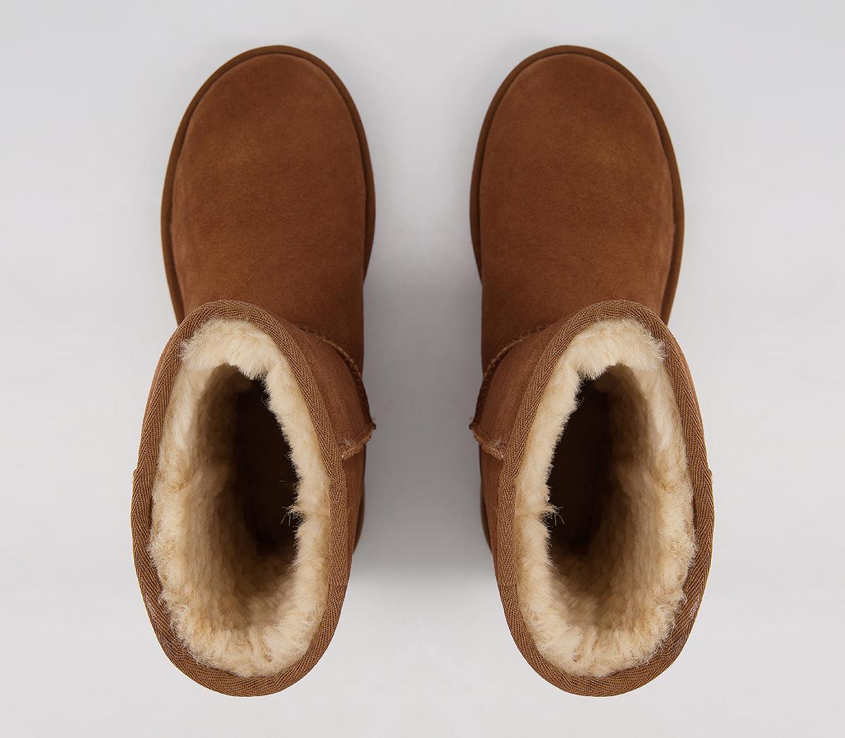 UGG Classic Short II Boots Chestnut Suede - Ankle Boots