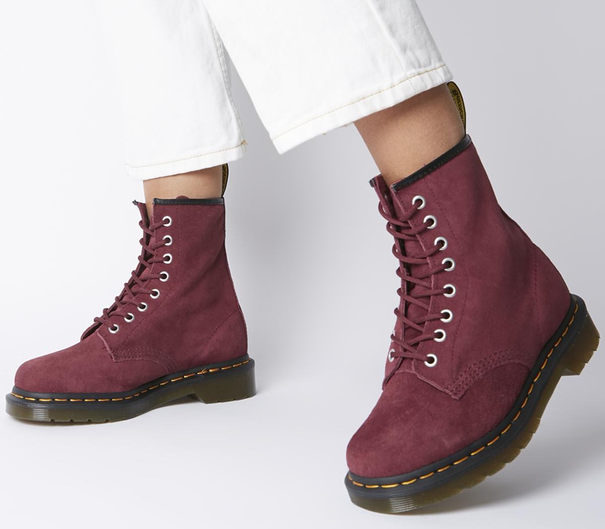 Dr. Martens 8 Eyelet Lace Up Boots Wine 