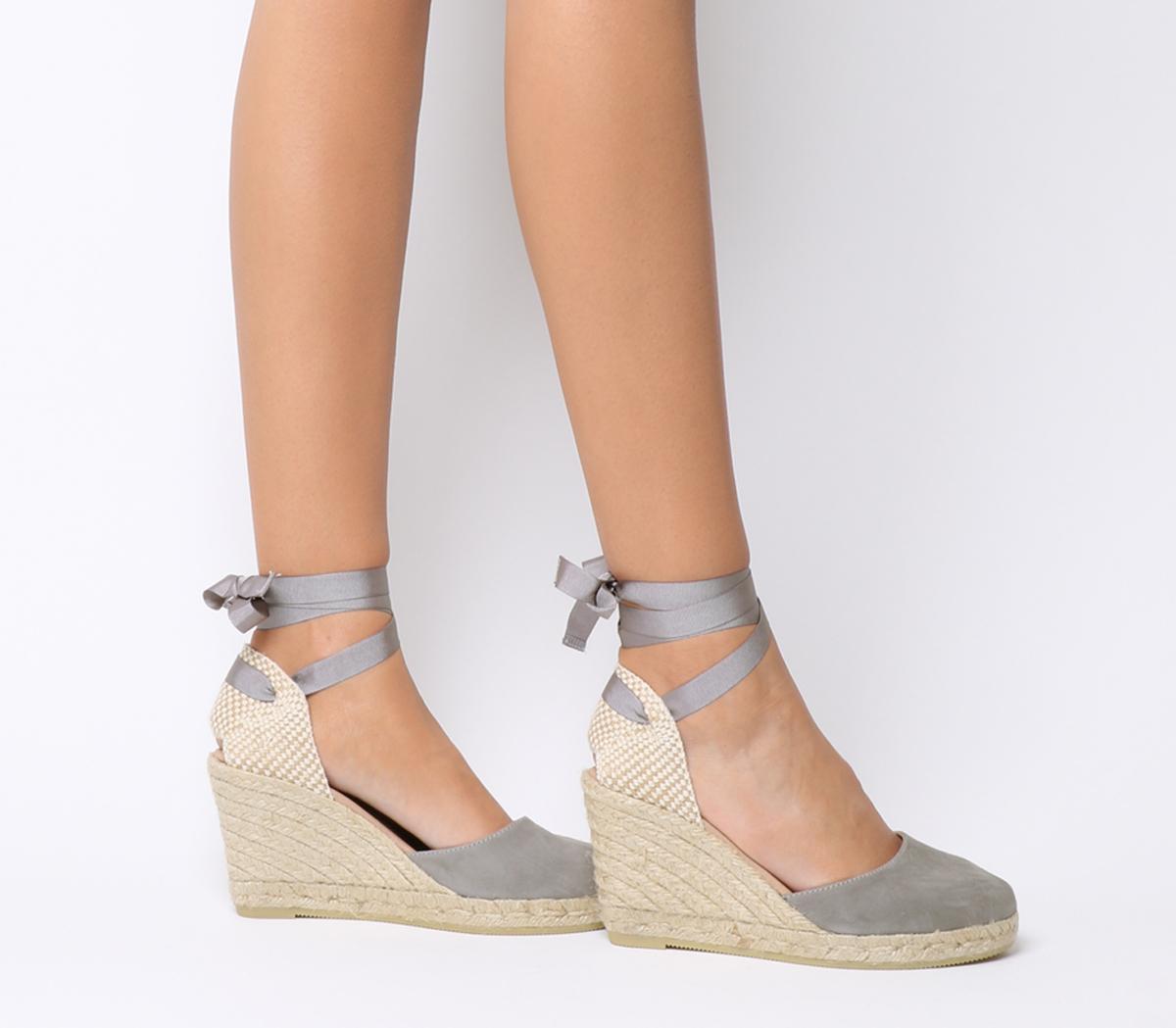 wedges wrap around ankle