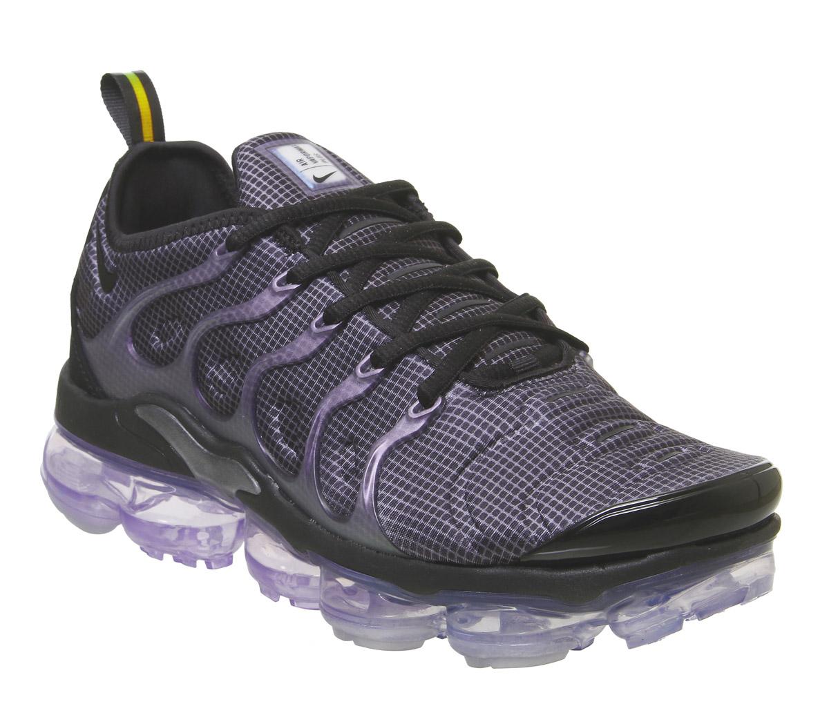 nike vapormax plus purple and black