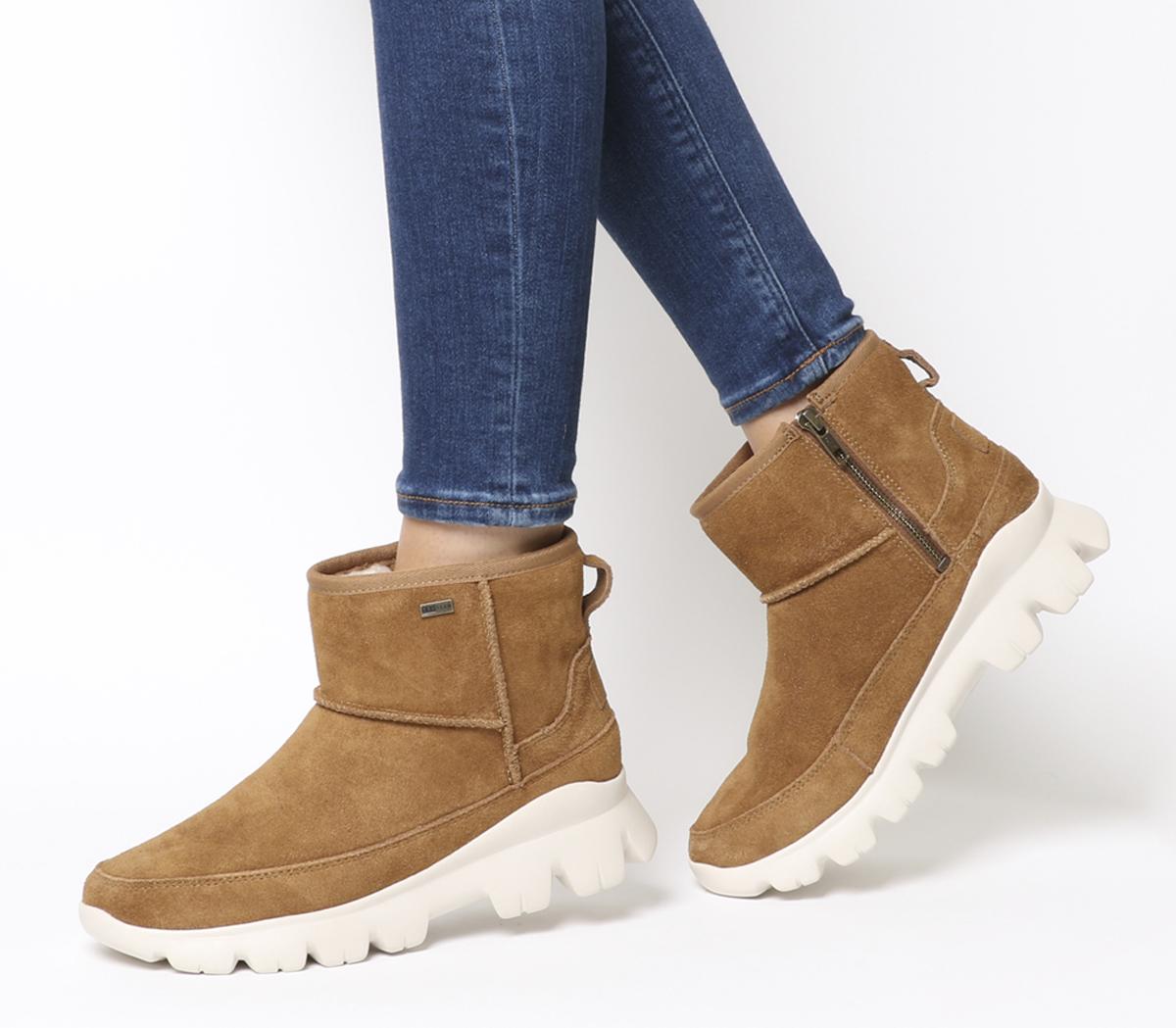 UGG Palomar Sneaker Boots Chestnut 